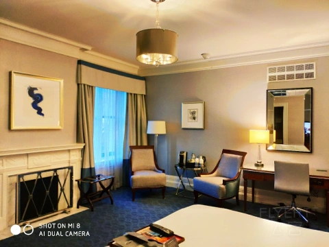 �������������ҷ����ˡ���ʿ�٣��Ѷ��ɿ������㳡�Ƶ�Fairmont Copley Plaza ��ס����