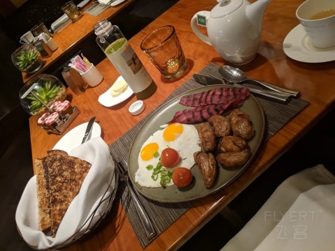 �����ױȵ� �ȸ����ļ� Four Seasons at Beverly Hills