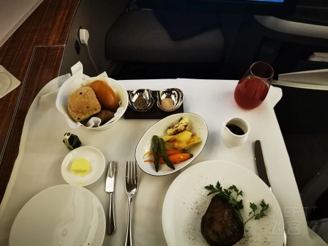 [�ѹ���] ��HKG-LHR��CX253) ͷ�Ȳ�