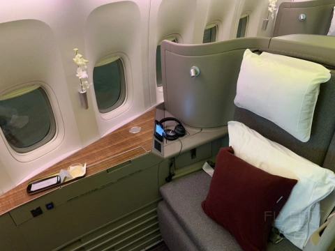 [�ѹ���] �����¹�̩���� ���-�׶�ϣ˹�� HKG-LHR CX251 ͷ�Ȳ�