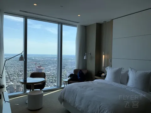 ��������߾Ƶ꡿�ѳ��ļ��Ƶ걨�棨Four Seasons Philadelphia at Comcast Center)