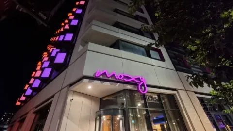 �������Moxy�Ƶꡪ�׶ض���Stratford��СW��ס����