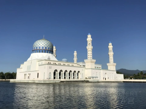 ɳ���У�������ϼ���͵ء���ﾩ��³�����������·�Ƶ�