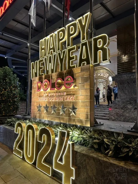 �ƽ��� ���ڻƽ���µ�ķ���� Dolce by Wyndham Hanoi Golden Lake
