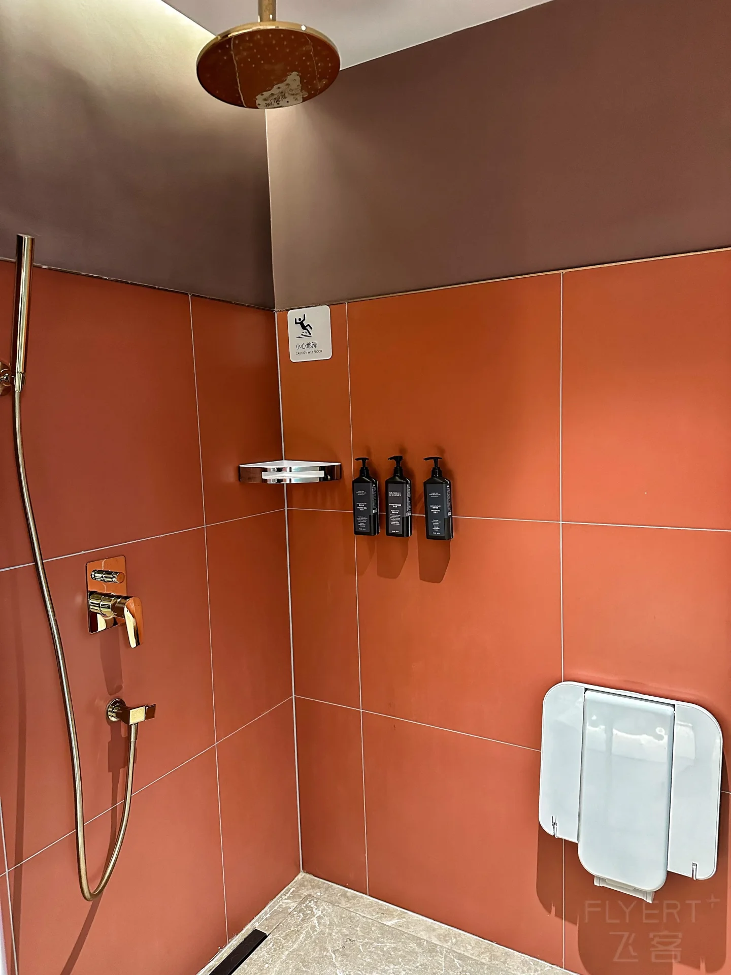 065844cEaYSvcMvY73DgA3.jpg