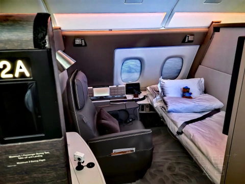 ����Ԣ����˽���׷��������췵���º�A380 LHR-SIN Suite����