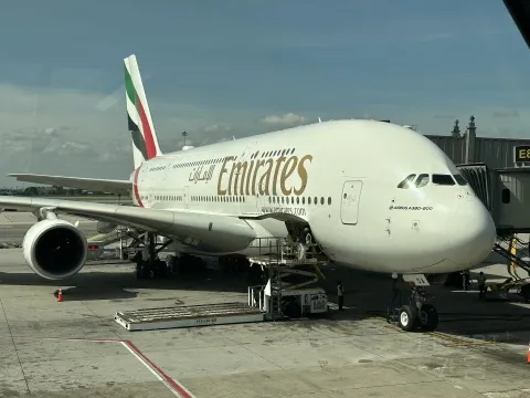 �򿨡����о��ްԡ�������������A380���òշ������飬������������BKK-��۹���HKG