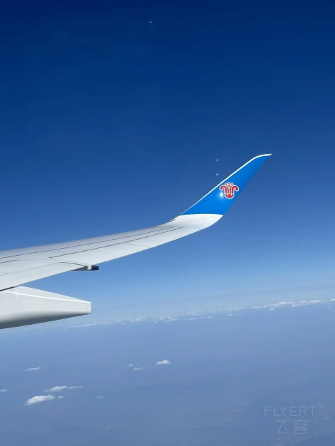 �׳��Ϻ���;���ߣ��׶�ϣ˼��-��������-��ۣ�A359���ò���������