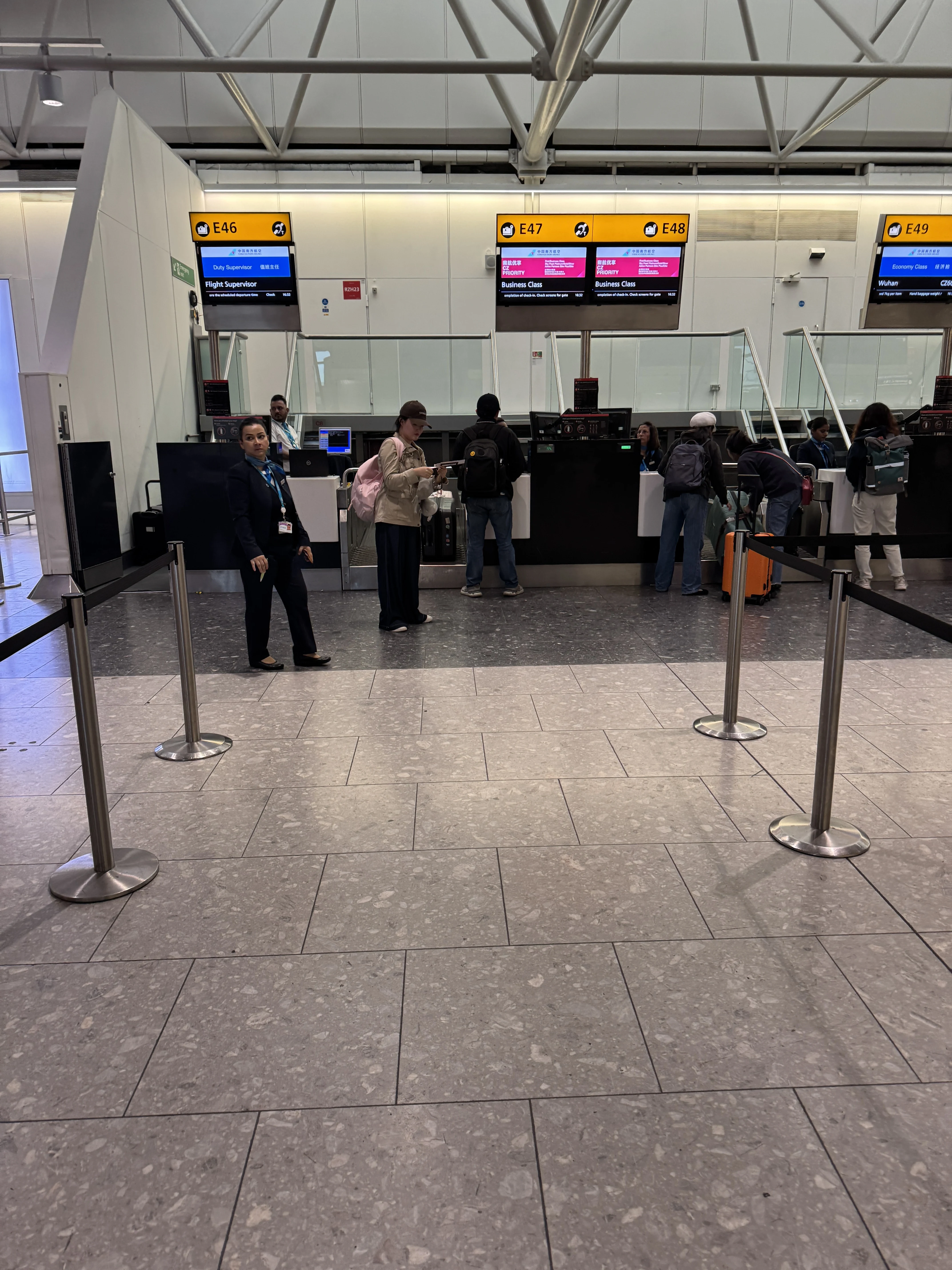 南廉航还是南怜航-中国南方航空CZ674伦敦希斯罗北京大兴商务舱体验