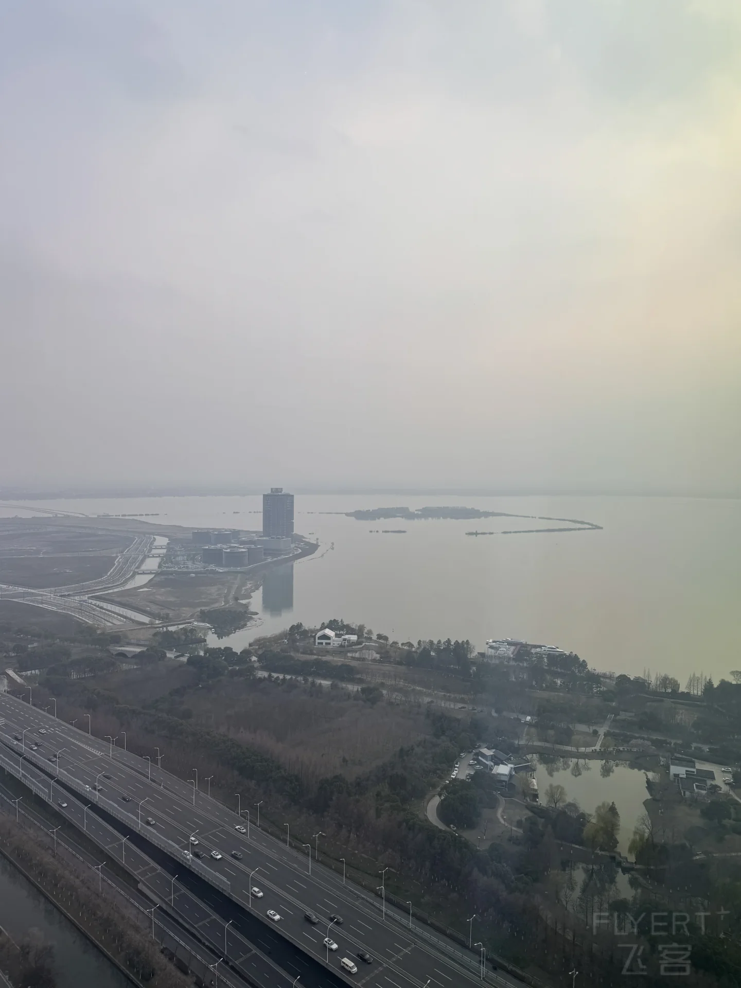 170452HYDIMZIHGHGDSEAI.jpg