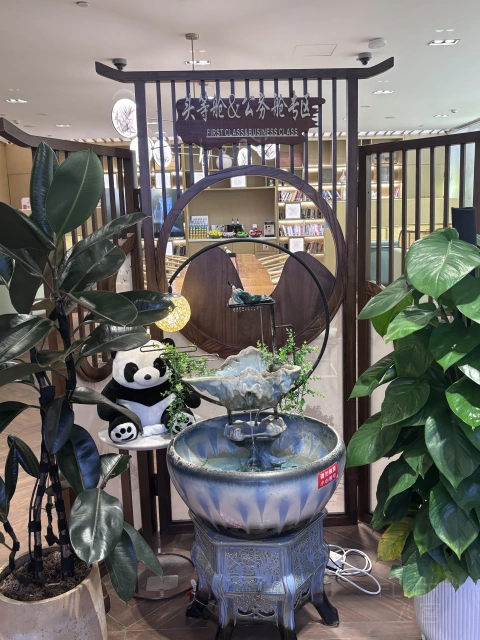 �ɶ��츮���ʻ���TFU T2��վ¥214�ŵǻ��ڶ������������������