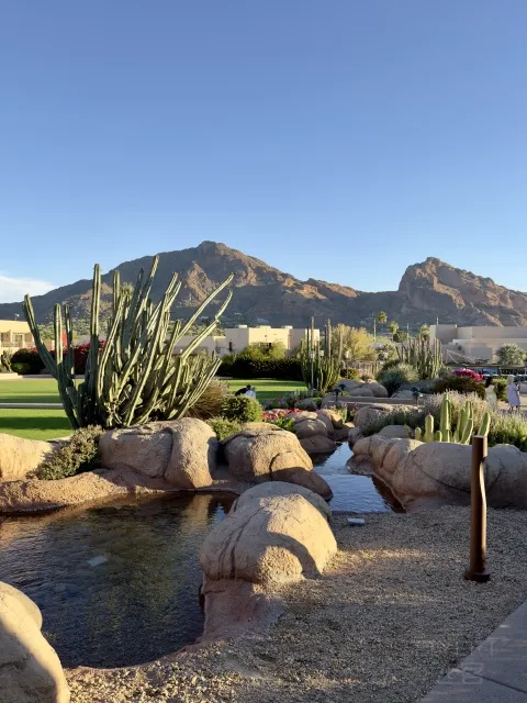 ��Ұ֮������˳�˹�ƴĴ����շ�ɽ JW��� JW Marriott Scottsdale Camelback Inn