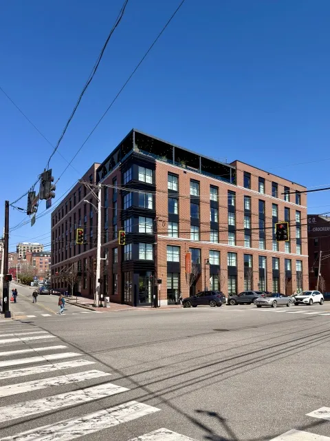 ˮ����ש¥�������ݲ�����ϣ���ټ����� Canopy by Hilton Portland Waterfront