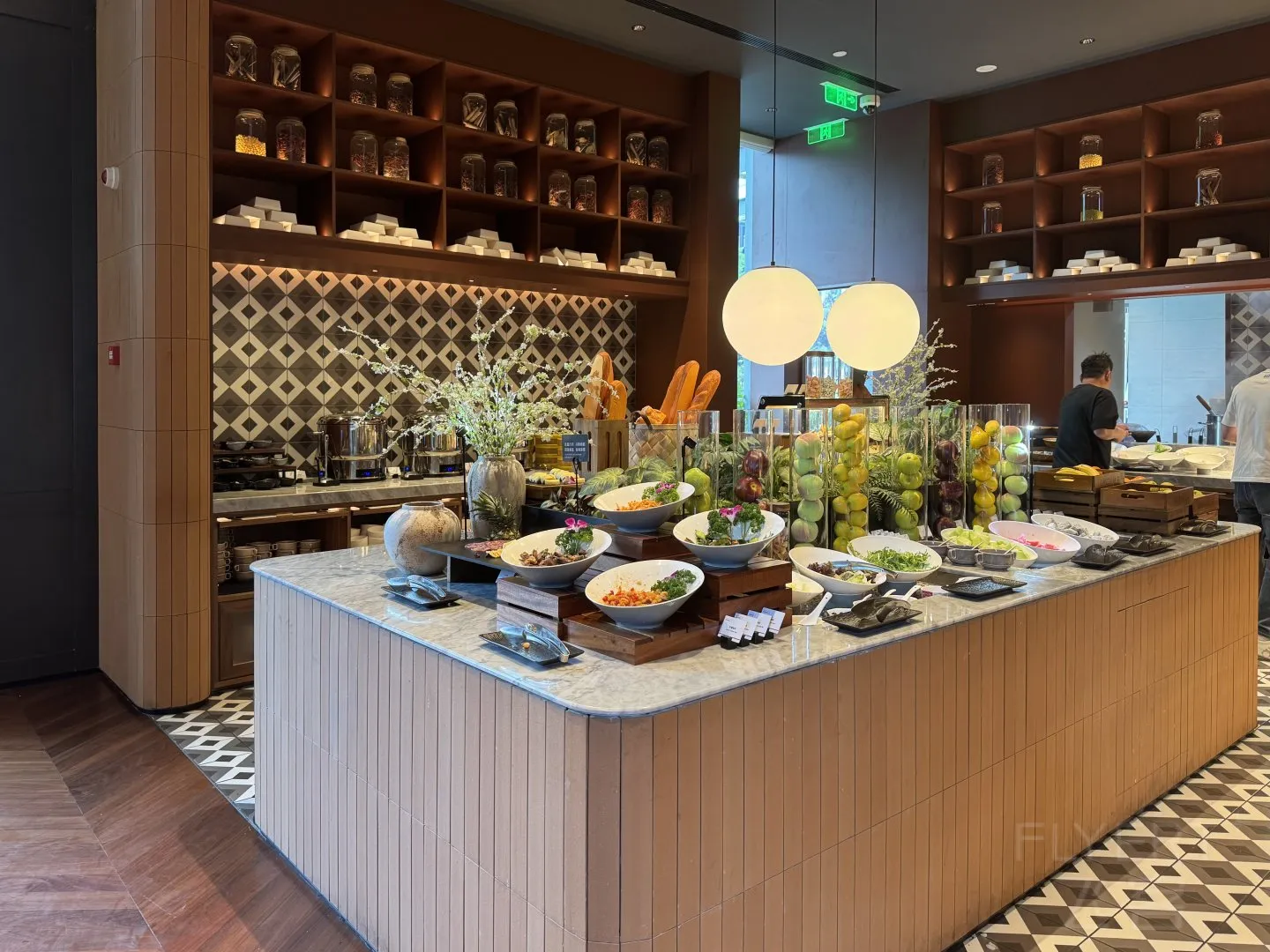 013056WMAYMNOKRUDMBPHW.jpg