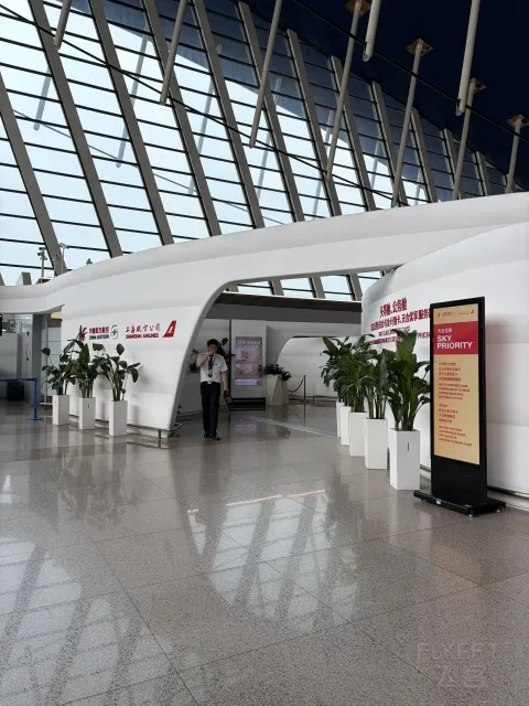 �����Ϻ��׶�Heathrowʰ�Ų�ȱ