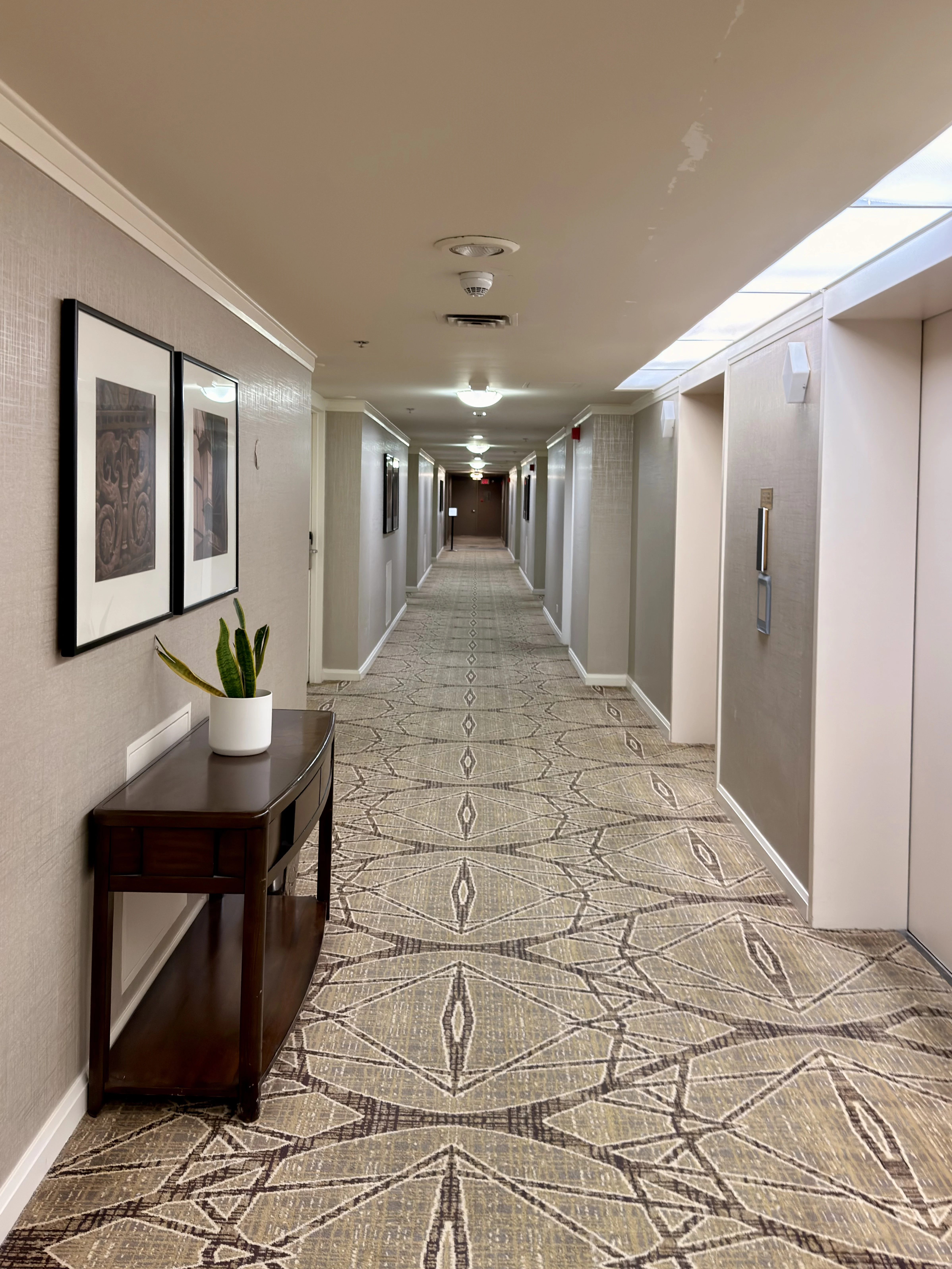 Ӳ���Ͼ� �۸��������׷��� 🇨🇦���Ხ�Ѷ��ɾƵ� Fairmont Winnipeg Hotel Manitoba