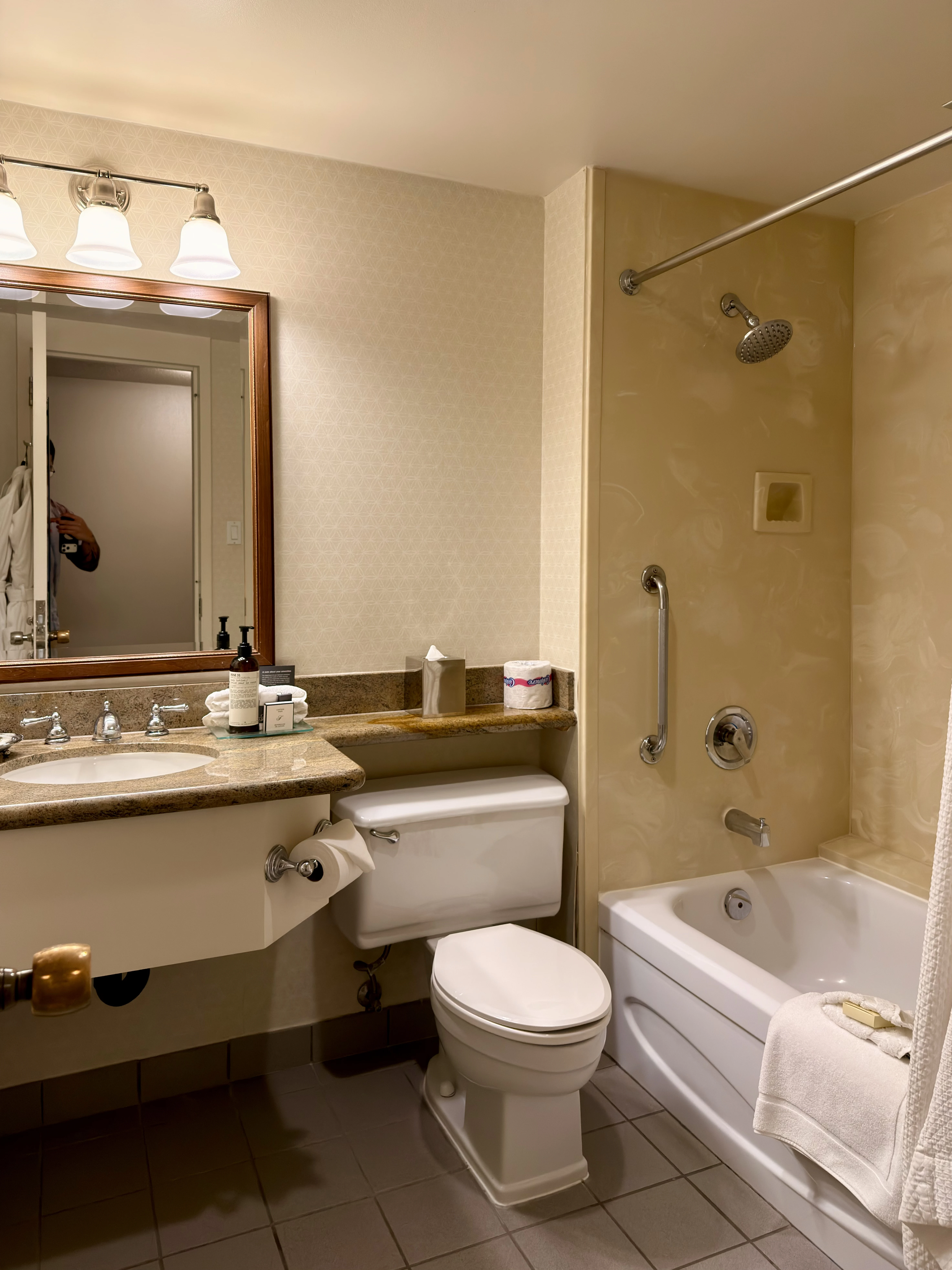 Ӳ���Ͼ� �۸��������׷��� 🇨🇦���Ხ�Ѷ��ɾƵ� Fairmont Winnipeg Hotel Manitoba