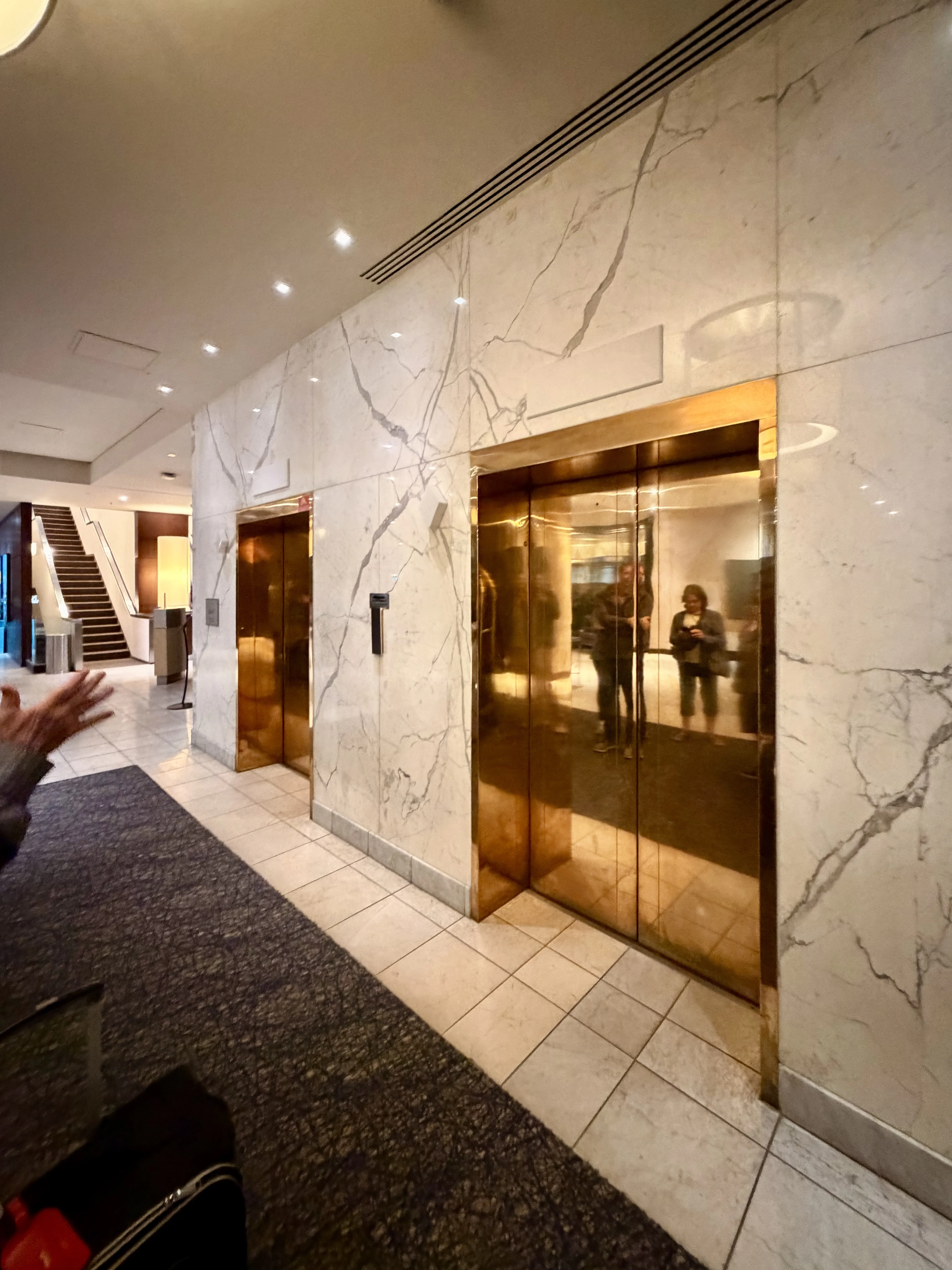 Ӳ���Ͼ� �۸��������׷��� 🇨🇦���Ხ�Ѷ��ɾƵ� Fairmont Winnipeg Hotel Manitoba