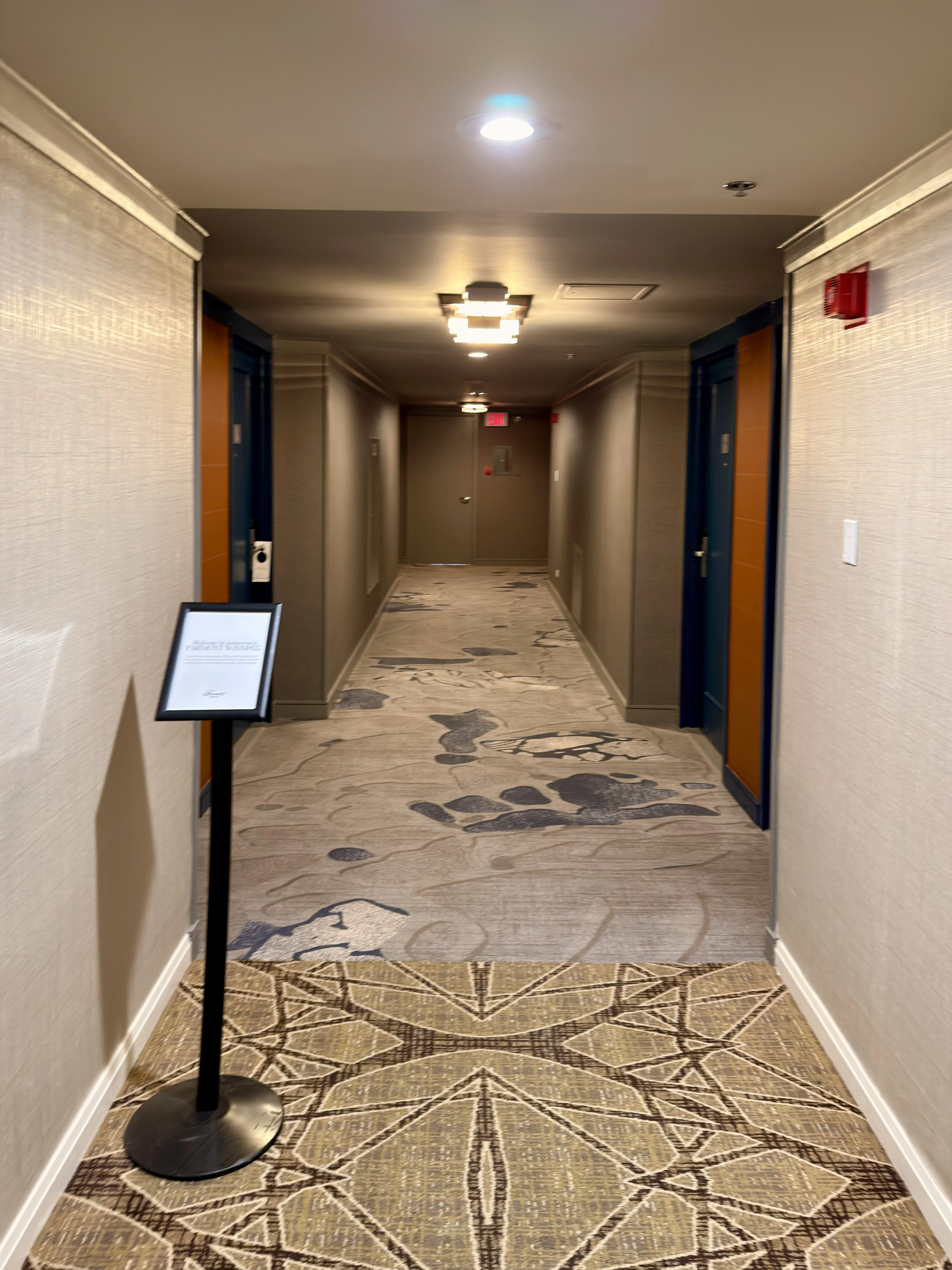 Ӳ���Ͼ� �۸��������׷��� 🇨🇦���Ხ�Ѷ��ɾƵ� Fairmont Winnipeg Hotel Manitoba