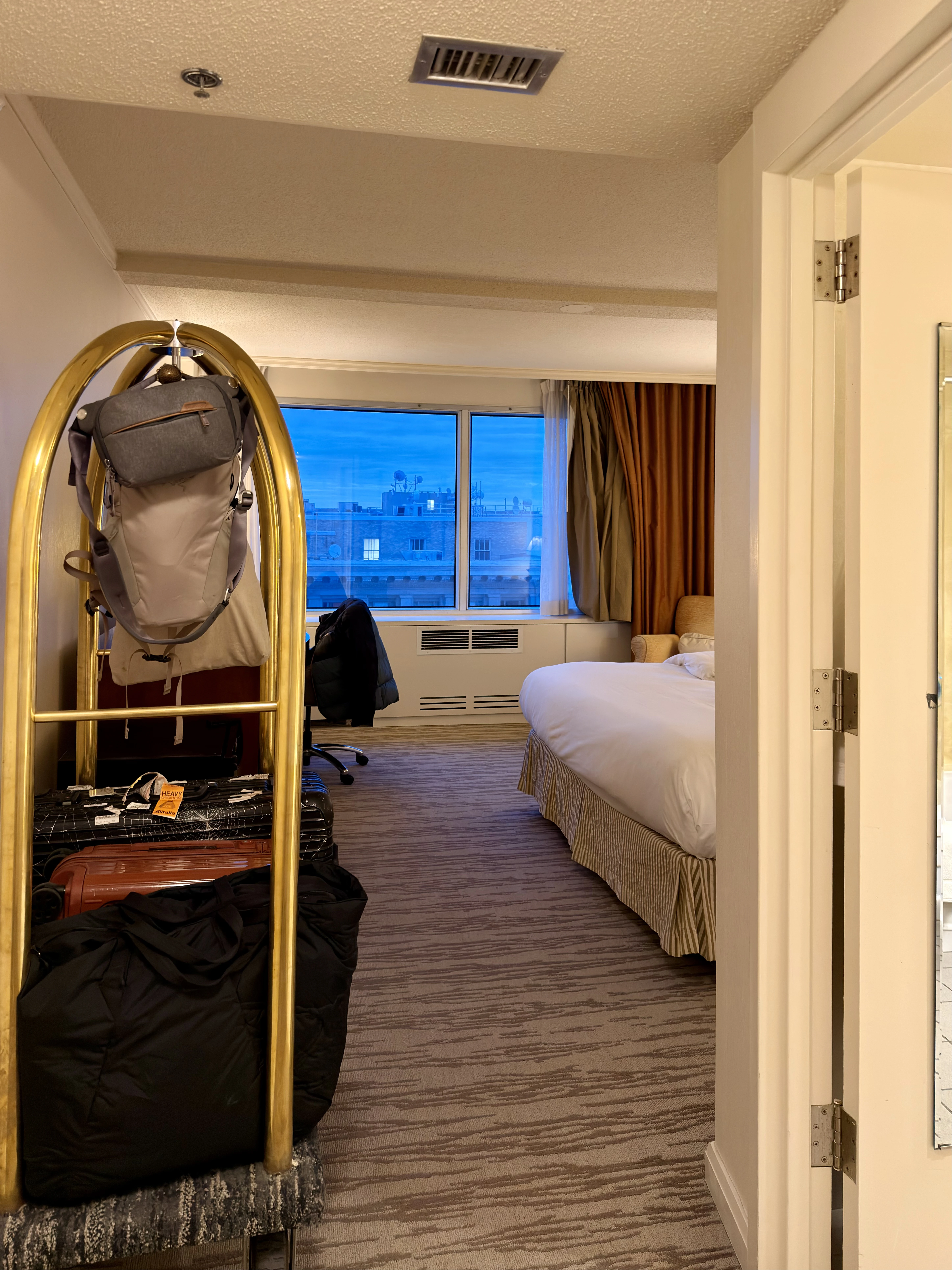 Ӳ���Ͼ� �۸��������׷��� 🇨🇦���Ხ�Ѷ��ɾƵ� Fairmont Winnipeg Hotel Manitoba