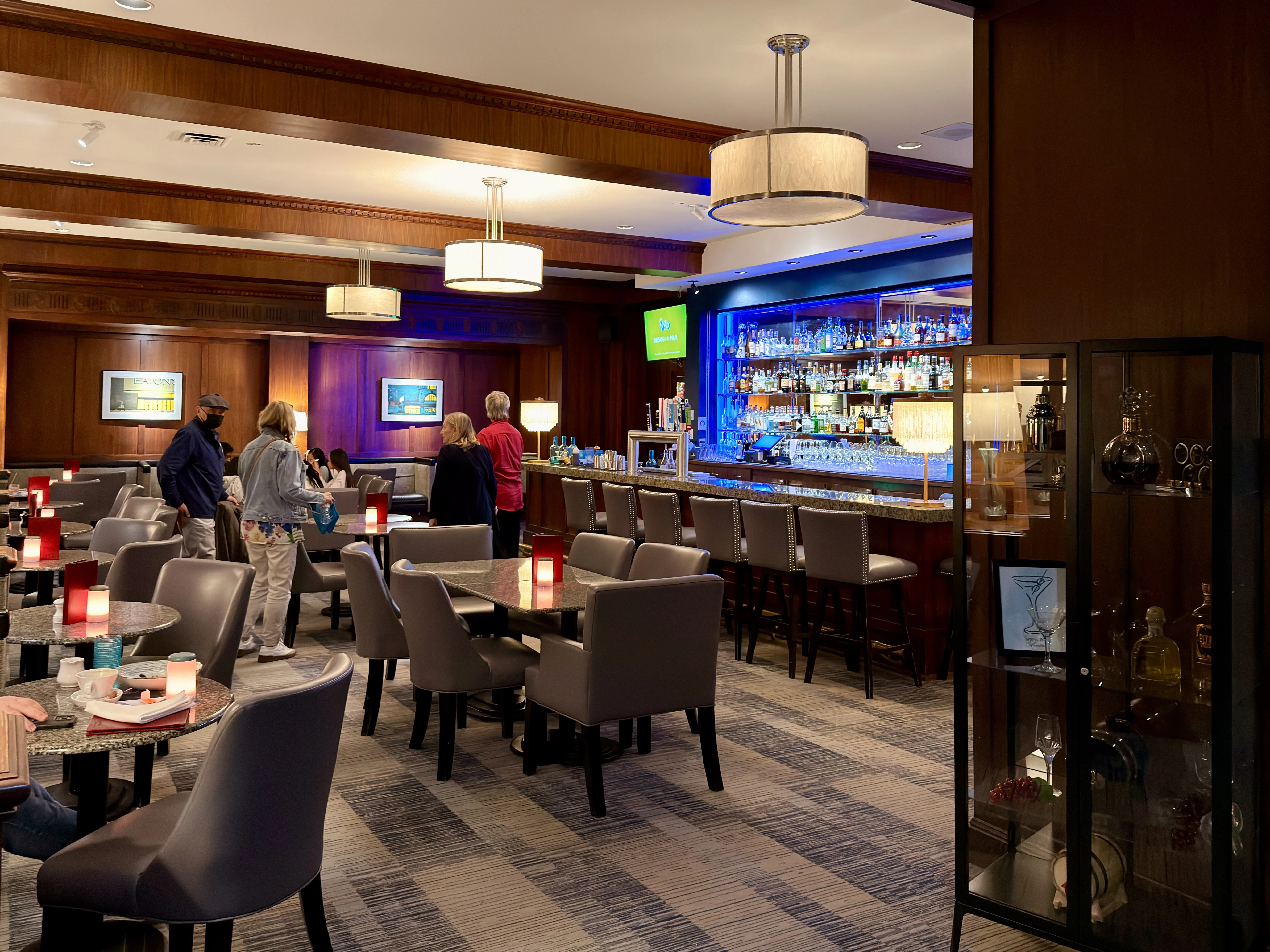 Ӳ���Ͼ� �۸��������׷��� 🇨🇦���Ხ�Ѷ��ɾƵ� Fairmont Winnipeg Hotel Manitoba
