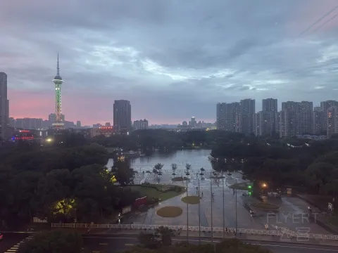 ���ȳ�Ԥ�ڣ�����Ϻ��ȣ������³�ϣ����������Staycation������ϣ������Ȼ�ܴ���
