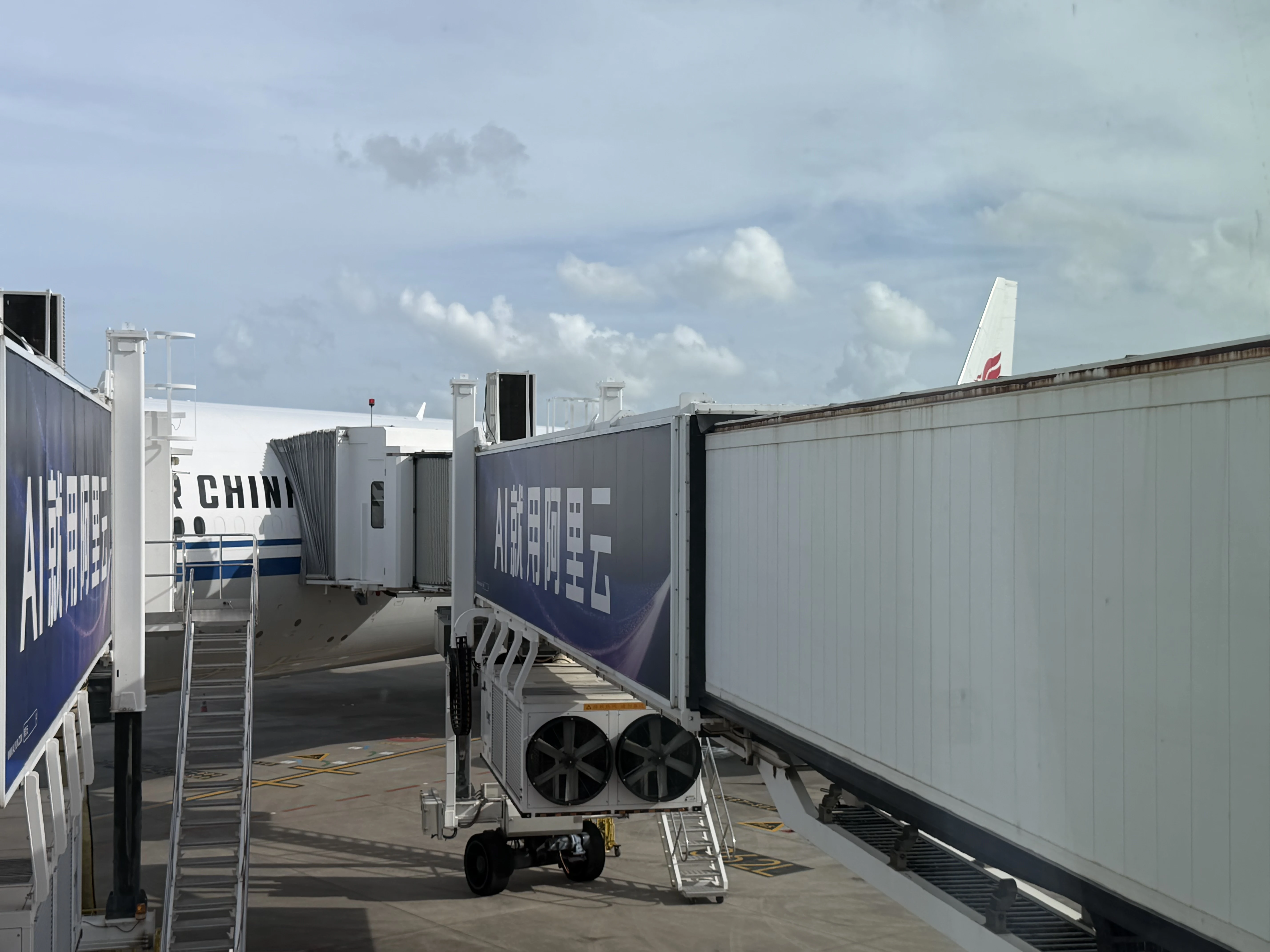 �ۣ���ɫ��˵��CA1313/1314�������׶�-���ڱ�����������777ͷ�Ȳգ����֪��32�������׷�