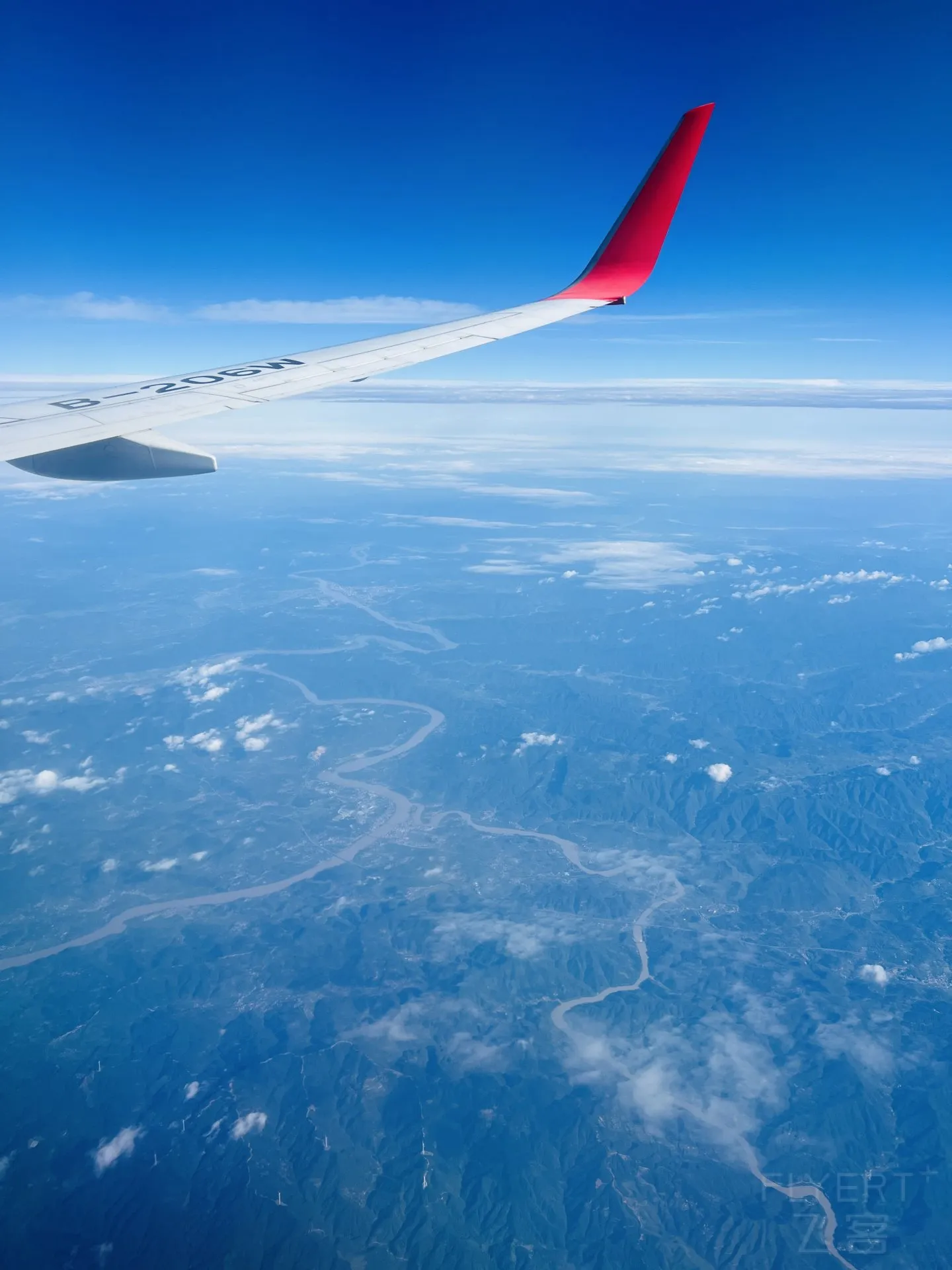 104218DSXFUPNYXLWETORV.jpg