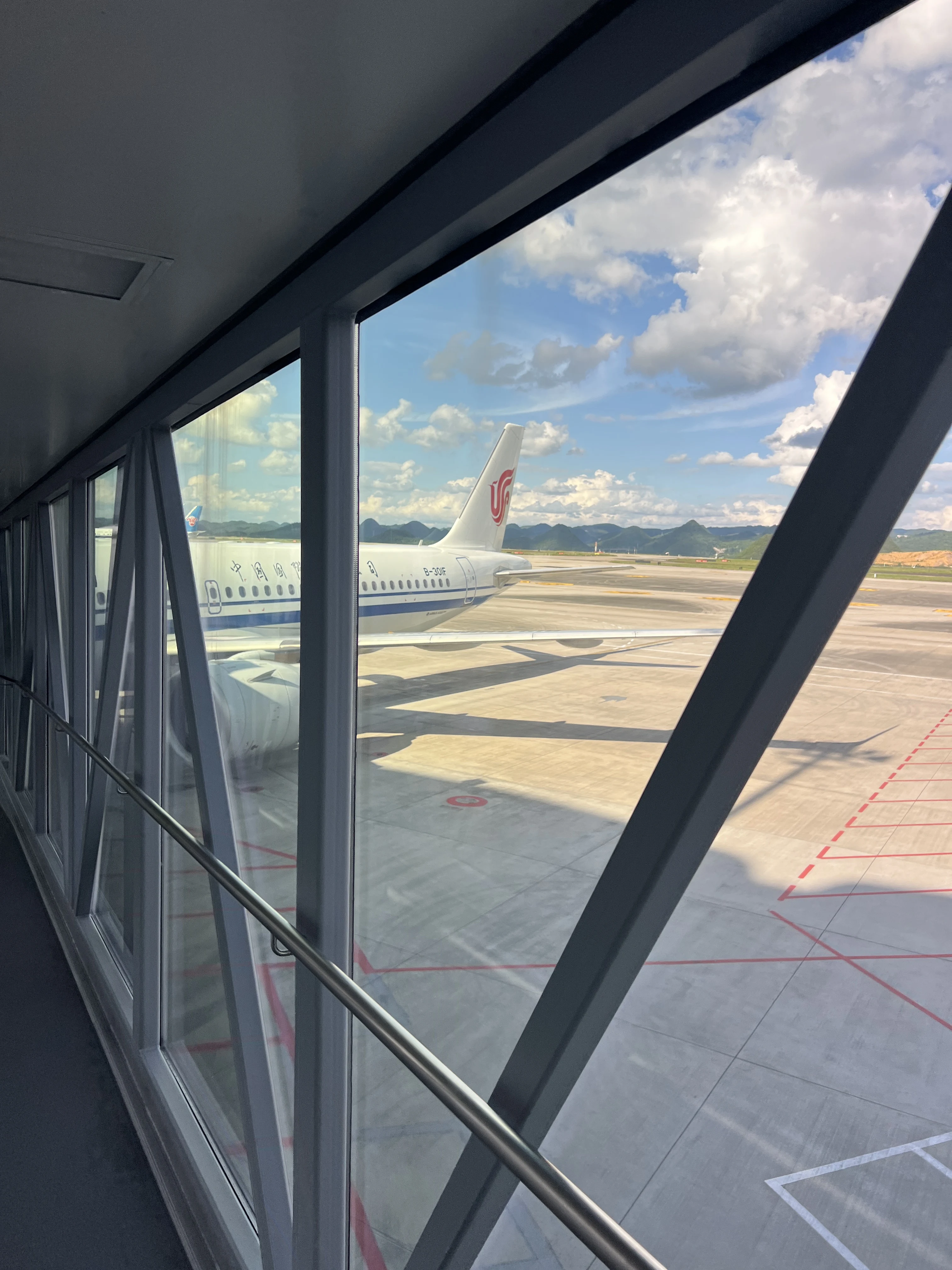 ���������еķ���Ʒ�ʣ�CA4223 ����������-�Ϻ��ֶ����б���