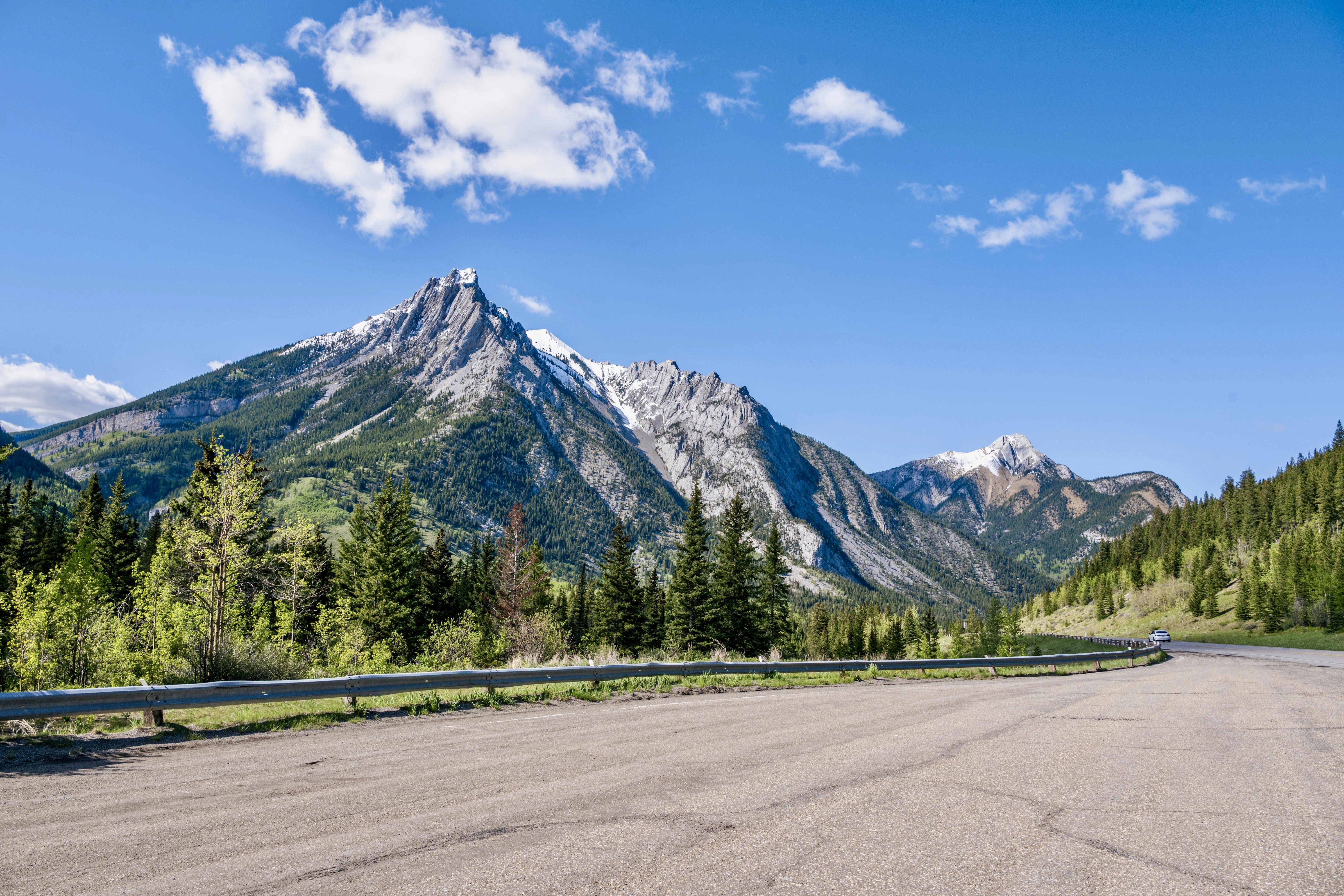 Ⱥɽ���ư�;�� G7��������ѡ��🇨🇦 Kananaskis Mountain Lodge ��ʽ�׷�һ����ƽ��