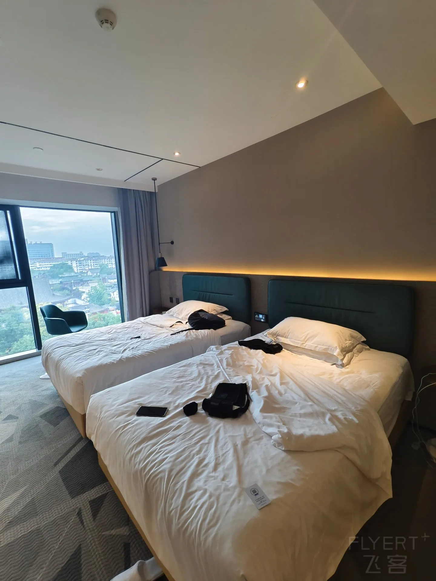062238R109nsJgw9QLwIy3.jpg