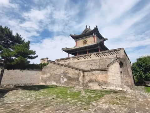 ���γ����Ƶ꣺154��ס�����������棬�׽���������С��ͣ�������е���ѡ