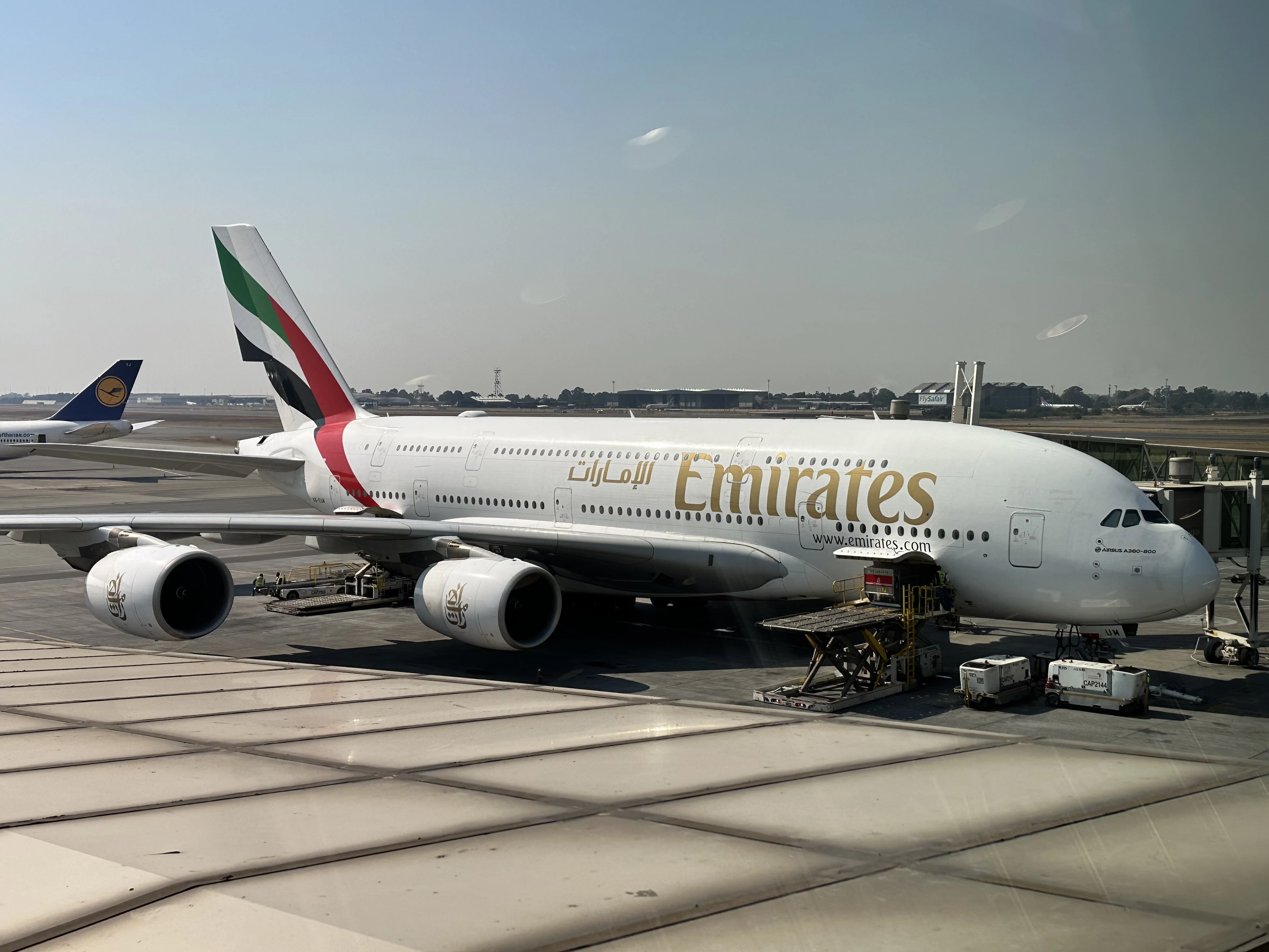 ���˿������䣬���������ա�ī������A350���òշ������飬Լ����˹��JNB-���������DOH