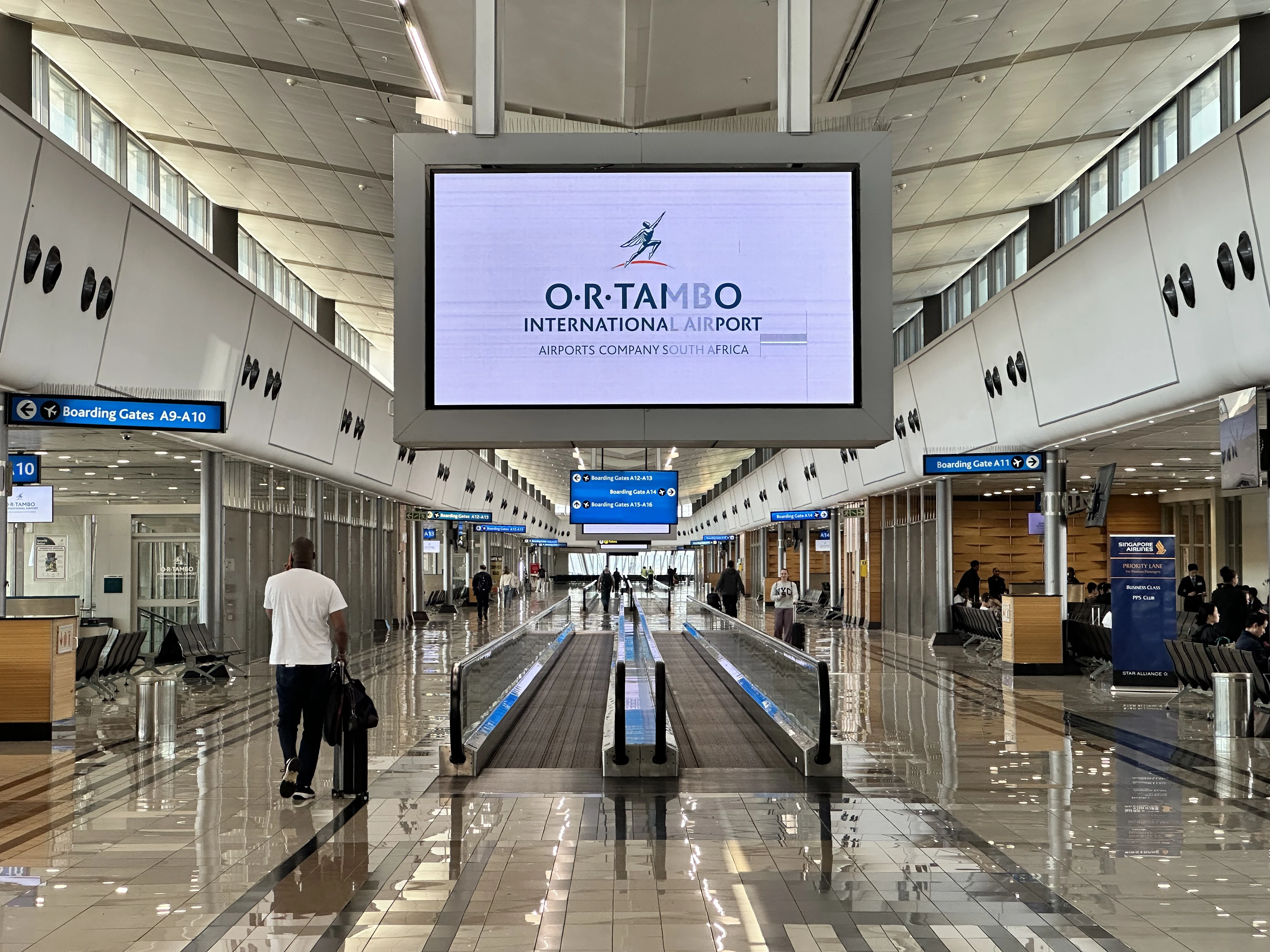���˿������䣬���������ա�ī������A350���òշ������飬Լ����˹��JNB-���������DOH