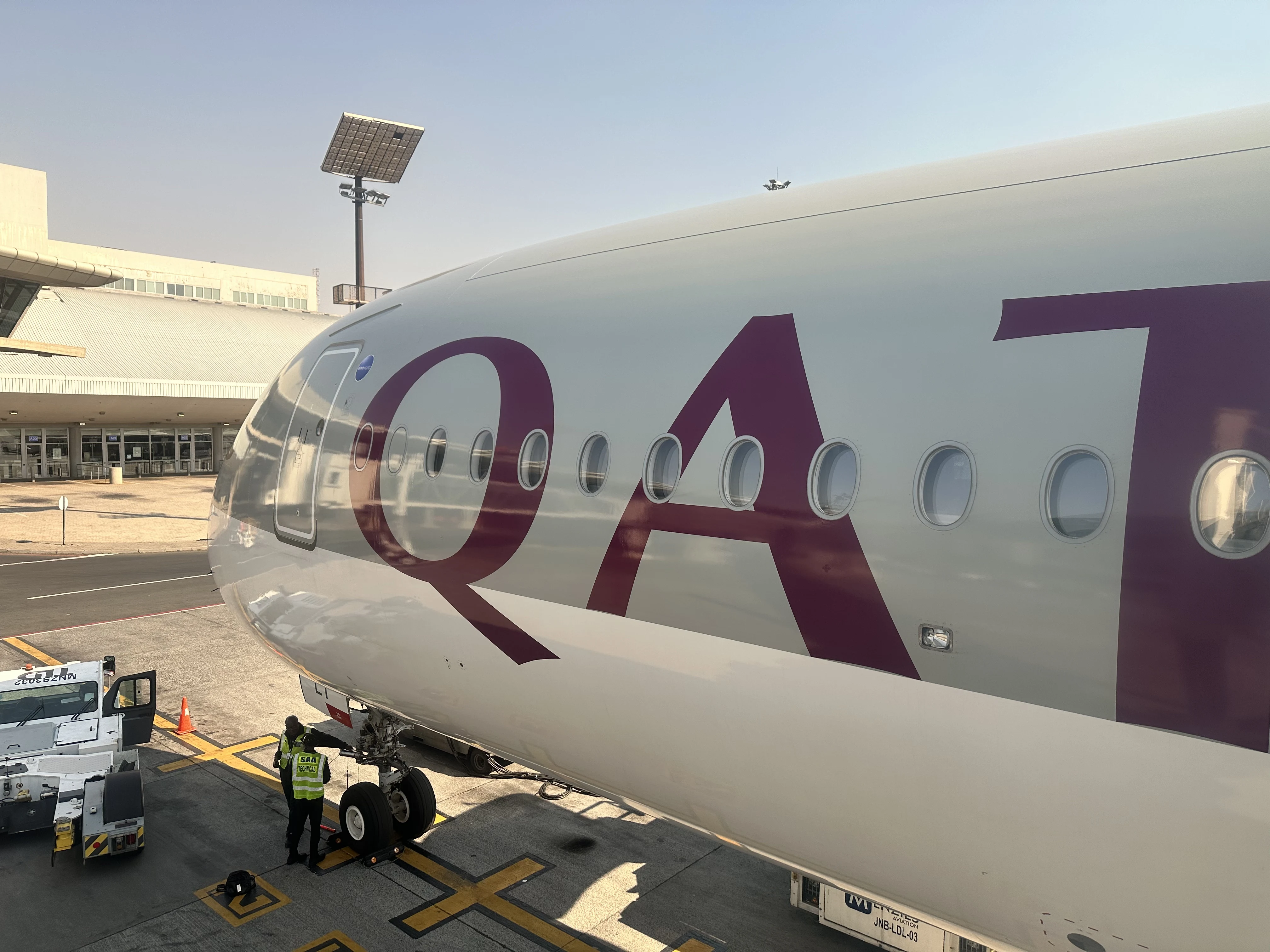 ���˿������䣬���������ա�ī������A350���òշ������飬Լ����˹��JNB-���������DOH