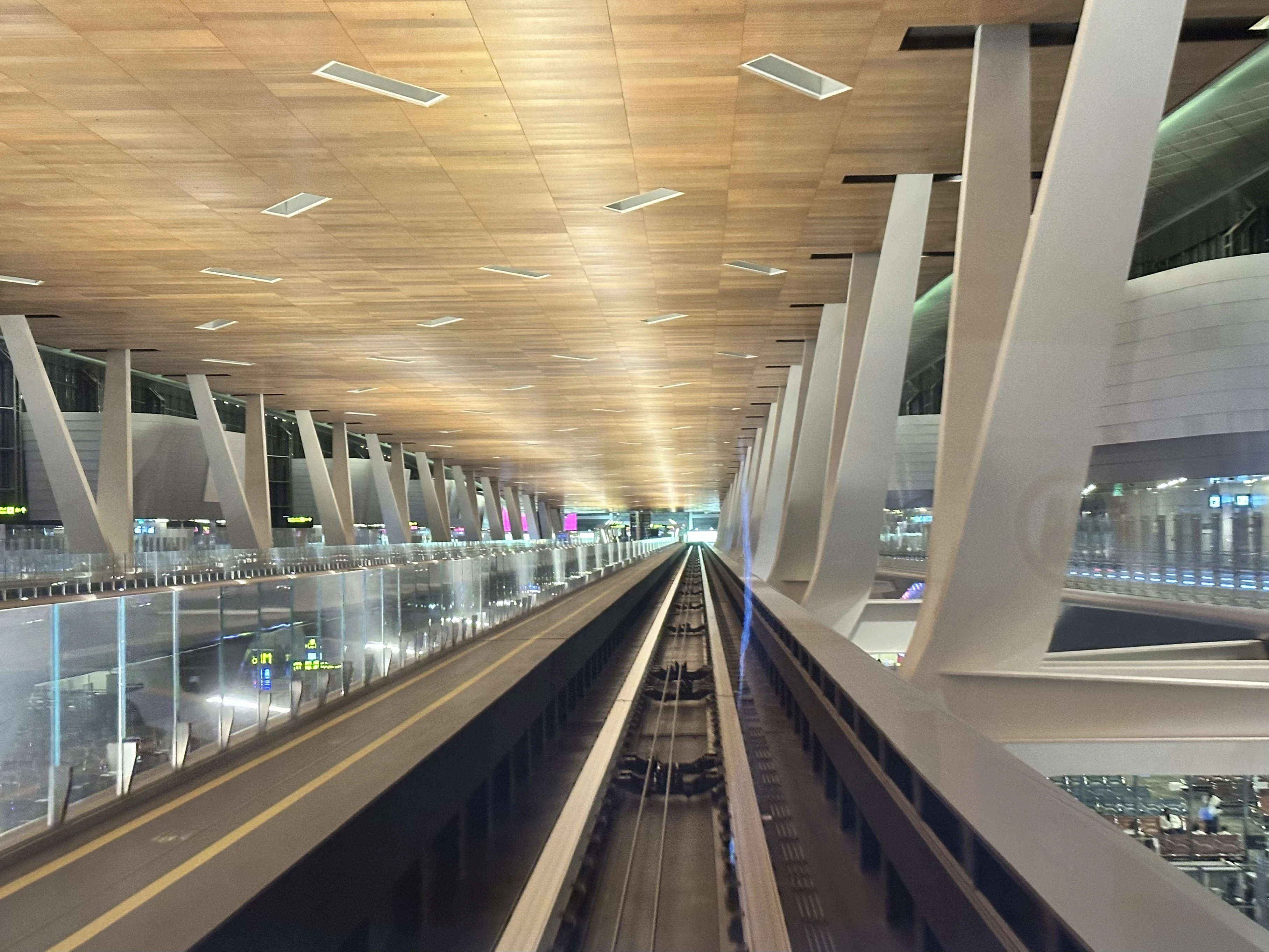 ���˿������䣬���������ա�ī������A350���òշ������飬Լ����˹��JNB-���������DOH