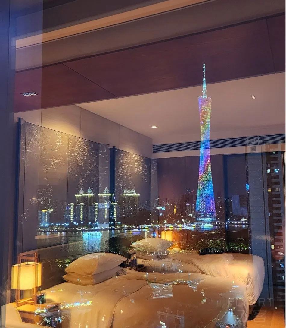 133316FIEKKMLTOVNWGVRB.jpg