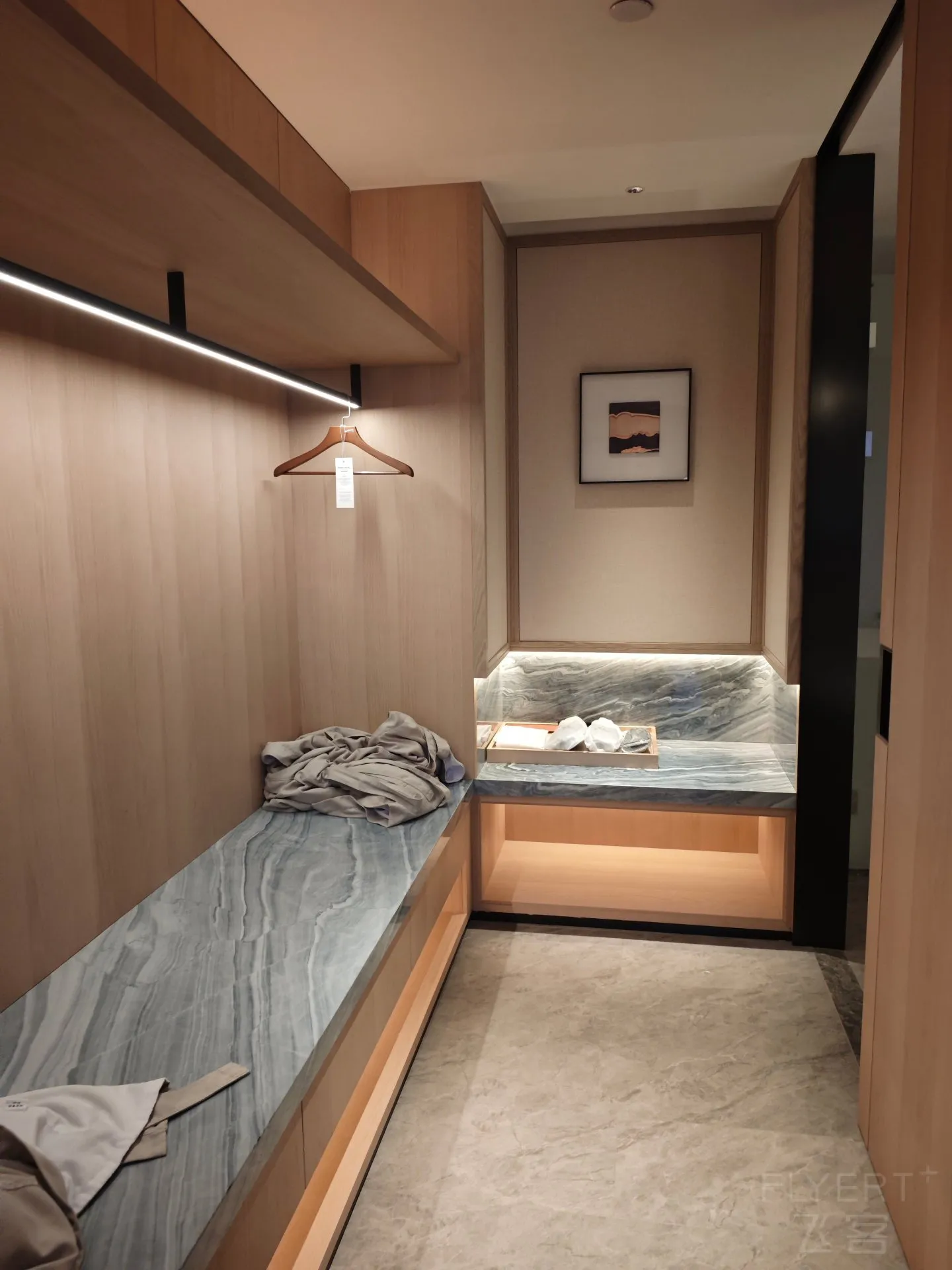 1342352shtMr7H4mR8JxJ6.jpg