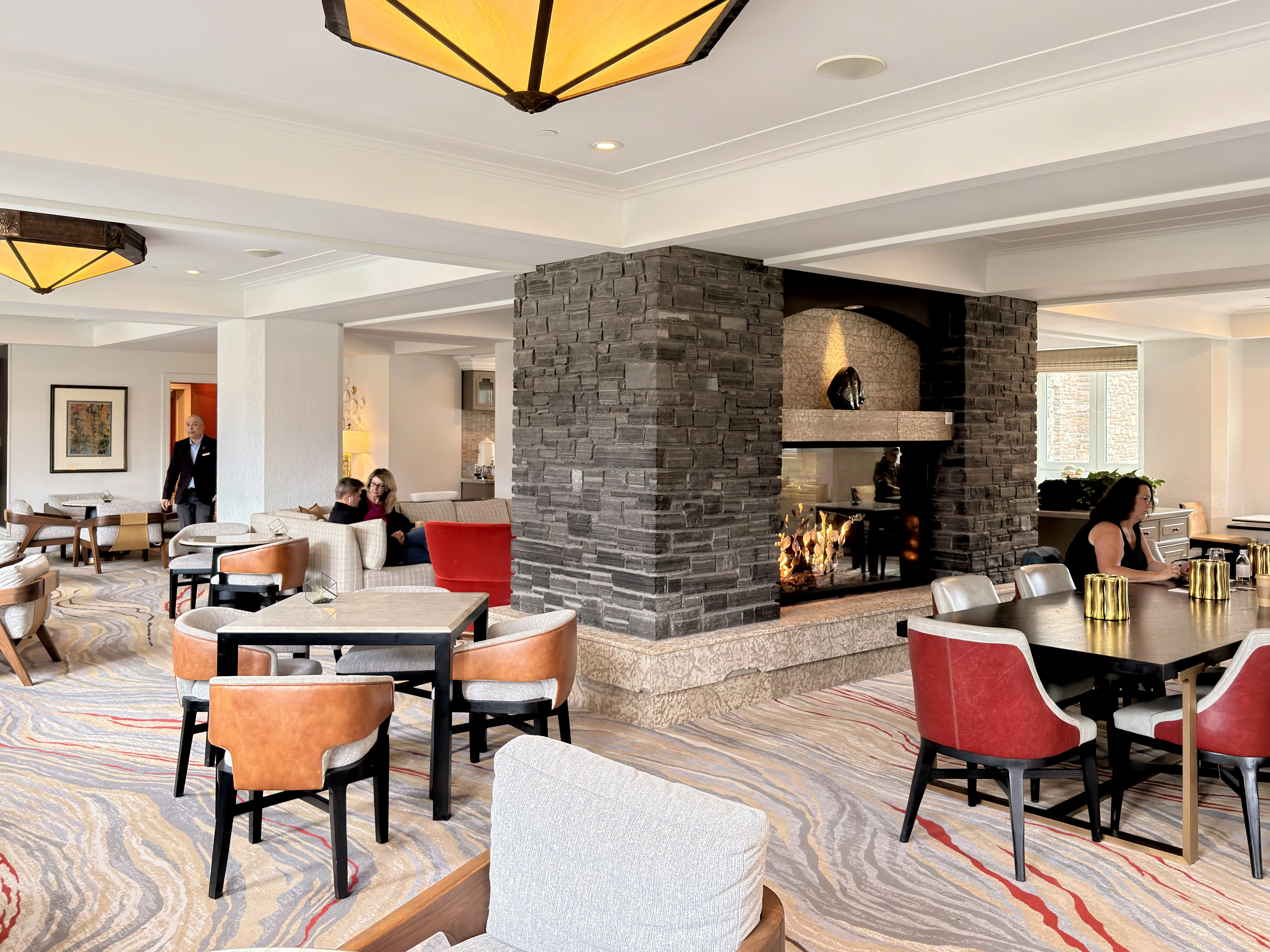 ���ɽ�Ѷ���������①�����䲻�ࡤ���Ѷ��ɳǱ� ����ͷ� Fairmont Gold Banff Springs