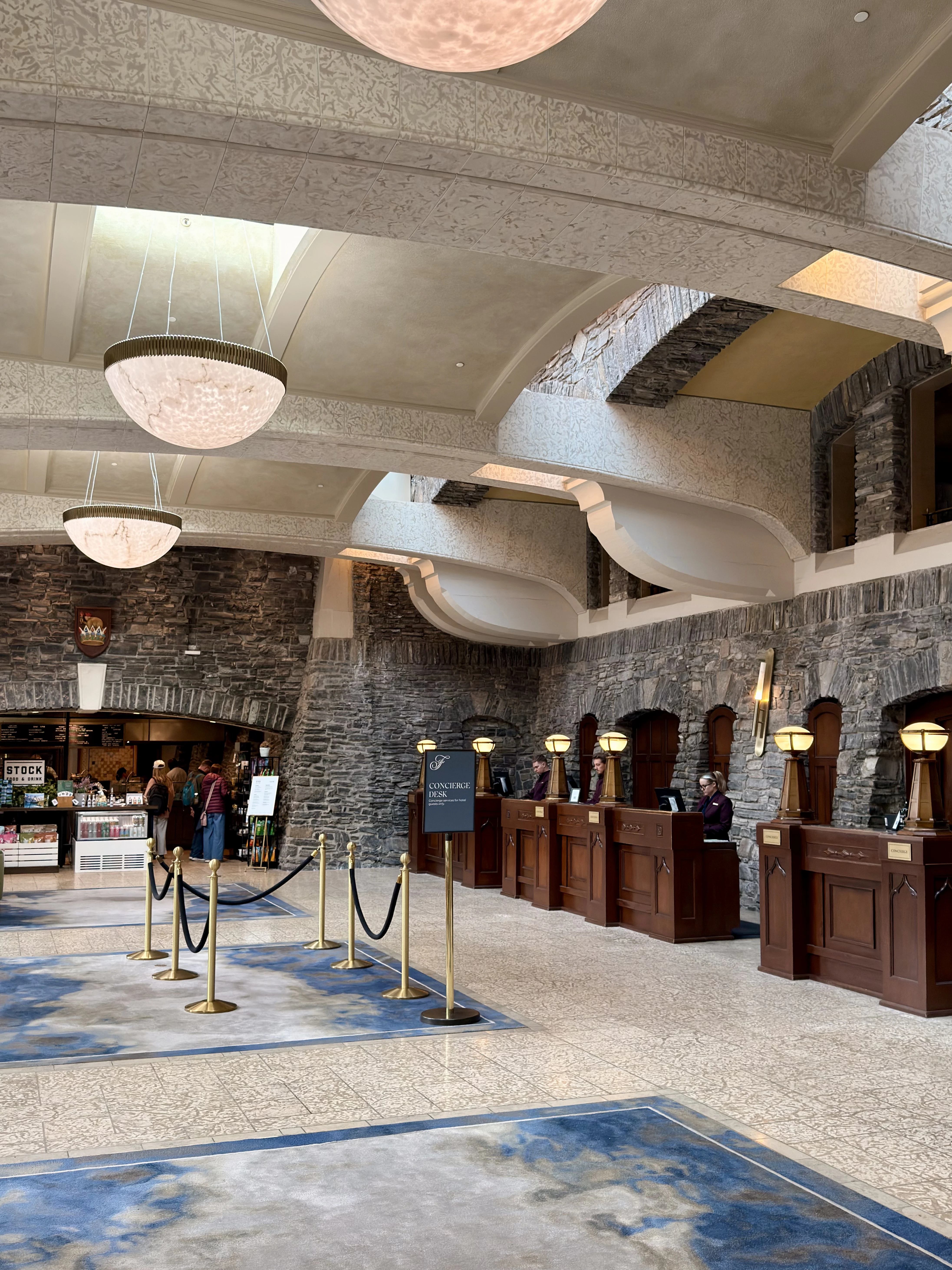 ���ɽ�Ѷ���������①�����䲻�ࡤ���Ѷ��ɳǱ� ����ͷ� Fairmont Gold Banff Springs