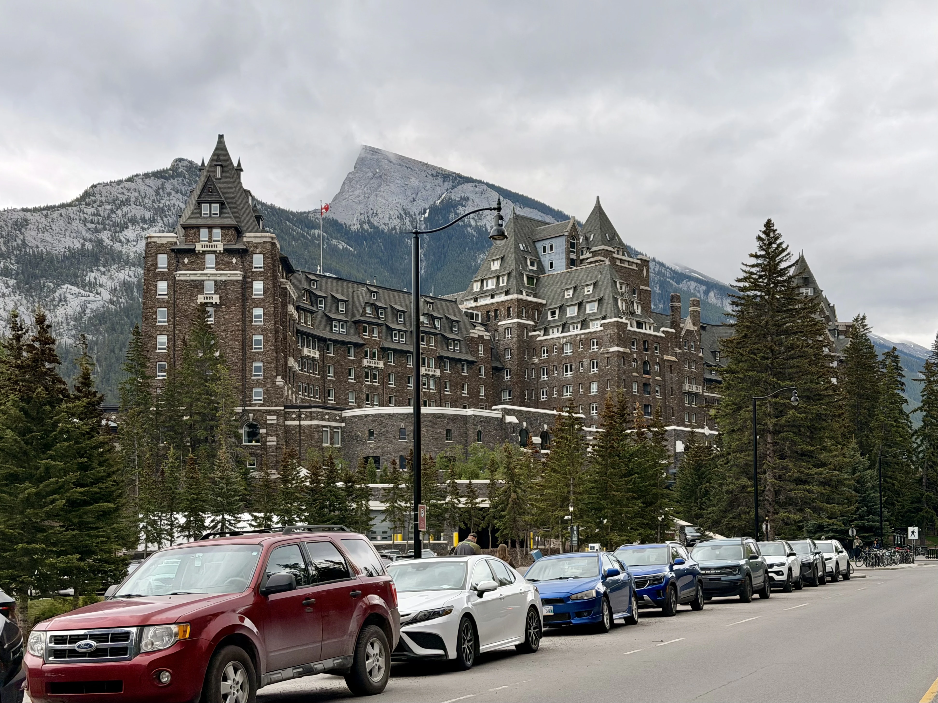 ���ɽ�Ѷ���������①�����䲻�ࡤ���Ѷ��ɳǱ� ����ͷ� Fairmont Gold Banff Springs