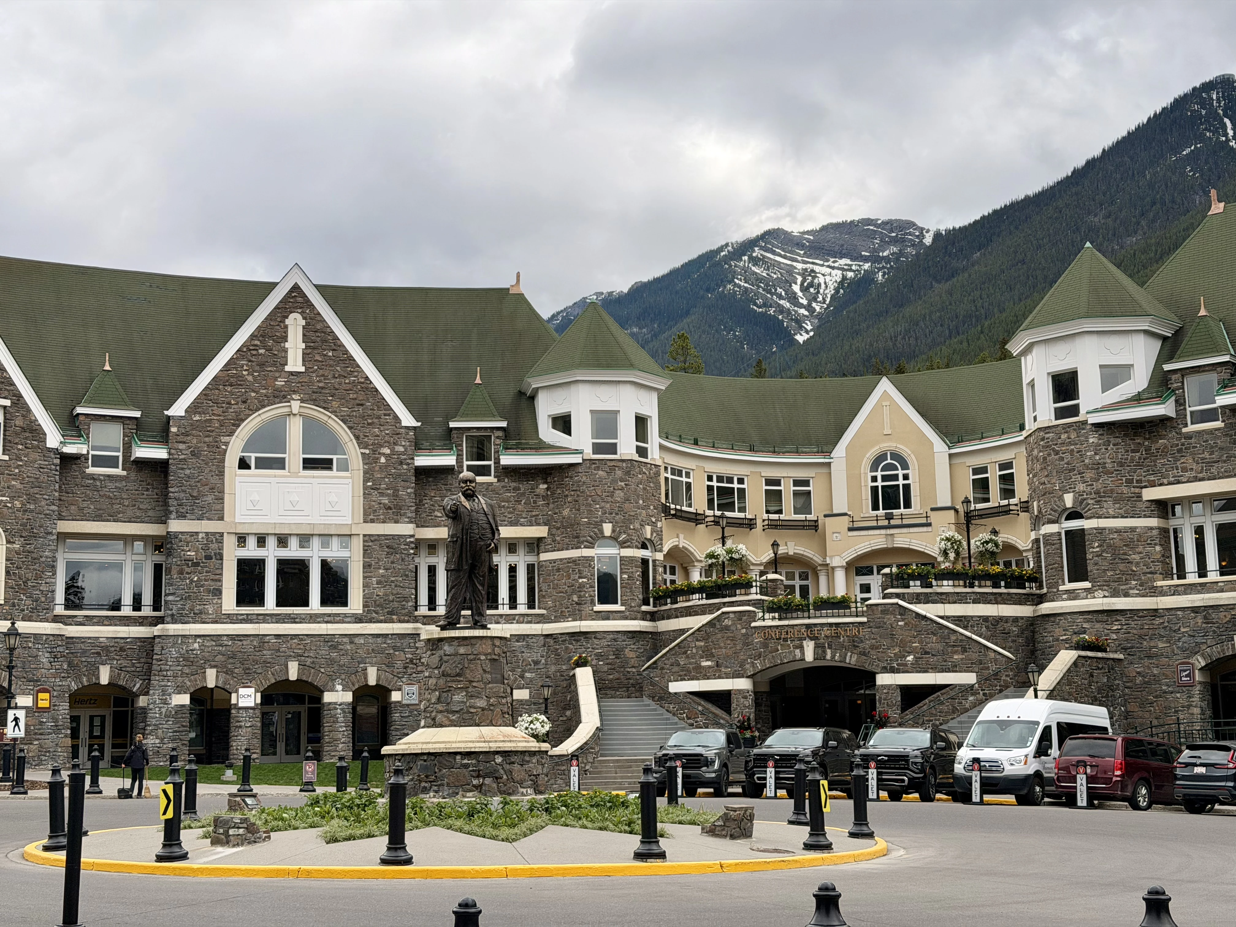 ���ɽ�Ѷ���������①�����䲻�ࡤ���Ѷ��ɳǱ� ����ͷ� Fairmont Gold Banff Springs