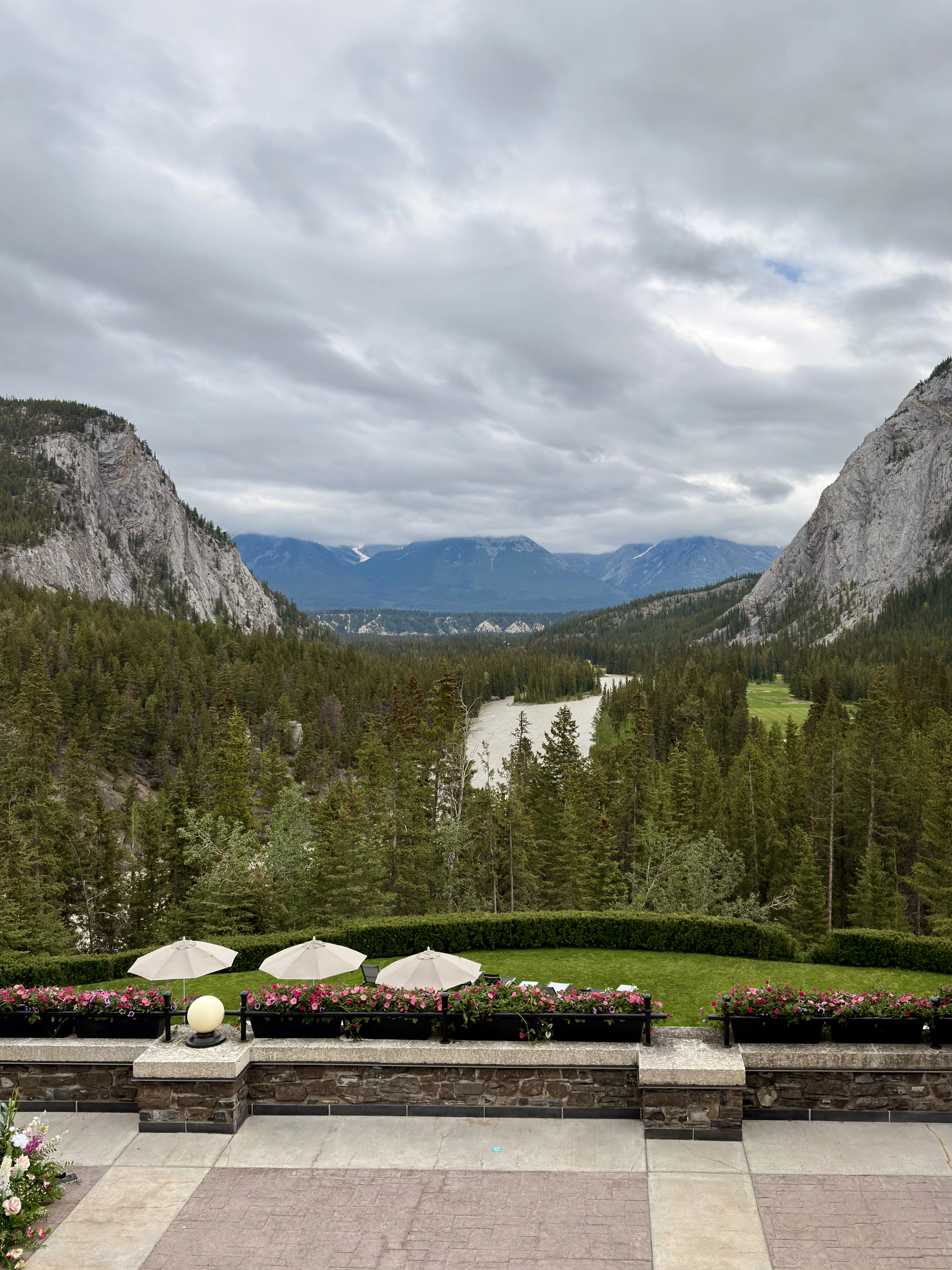 ���ɽ�Ѷ���������①�����䲻�ࡤ���Ѷ��ɳǱ� ����ͷ� Fairmont Gold Banff Springs