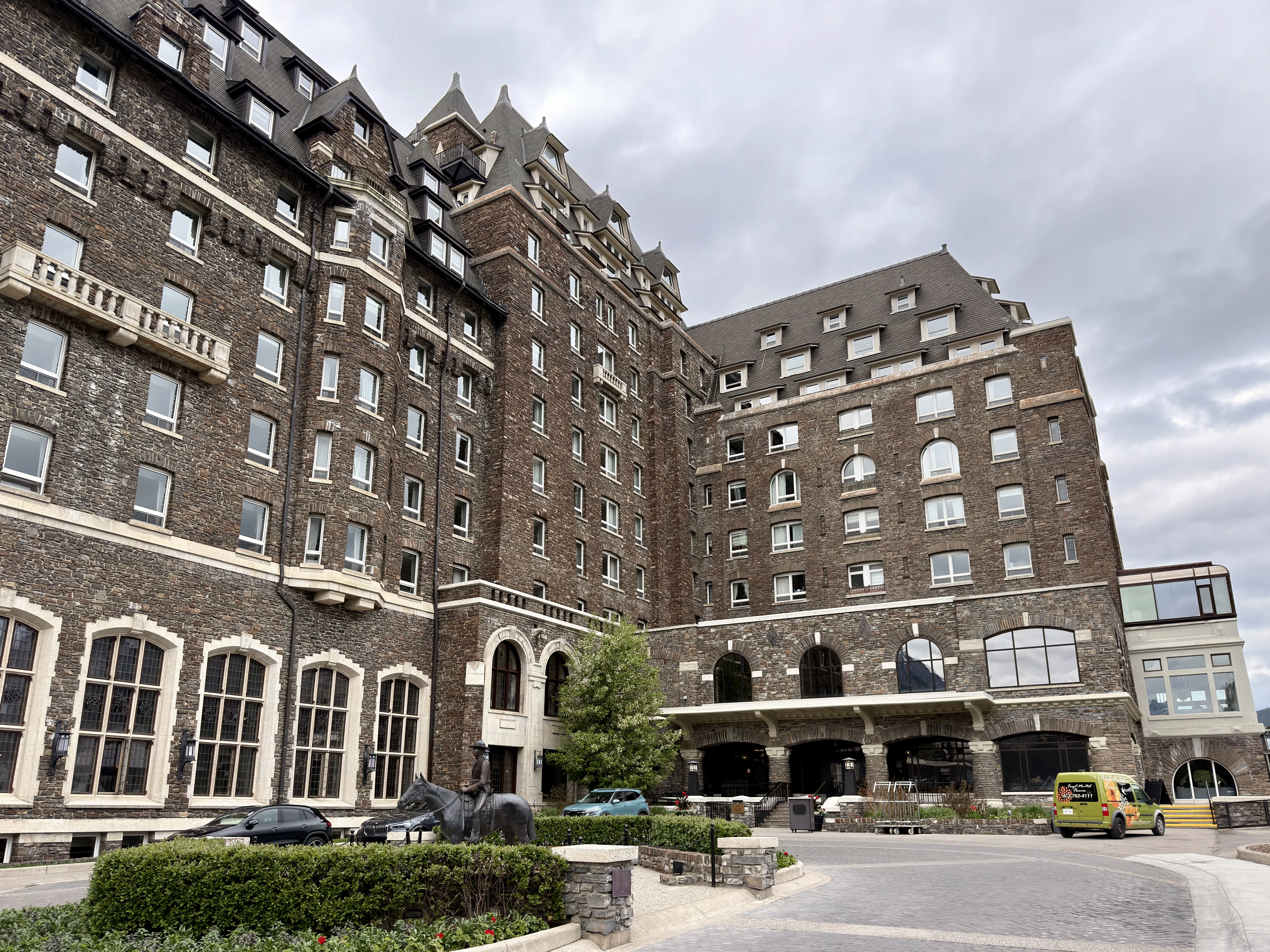 ���ɽ�Ѷ���������①�����䲻�ࡤ���Ѷ��ɳǱ� ����ͷ� Fairmont Gold Banff Springs