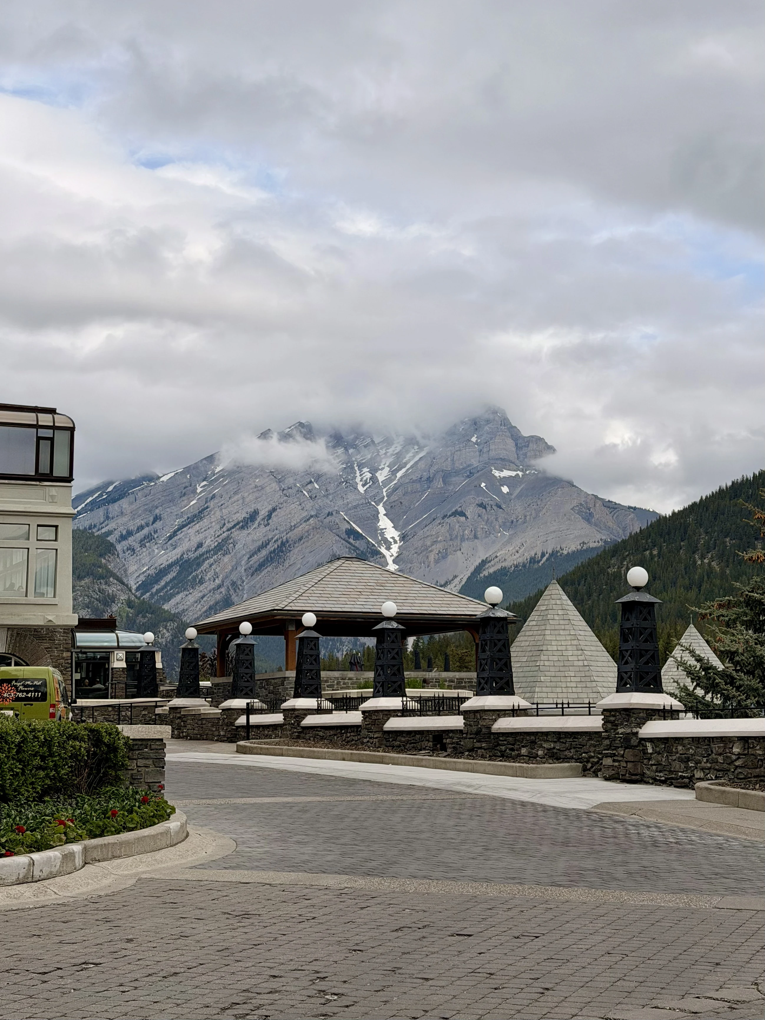 ���ɽ�Ѷ���������①�����䲻�ࡤ���Ѷ��ɳǱ� ����ͷ� Fairmont Gold Banff Springs