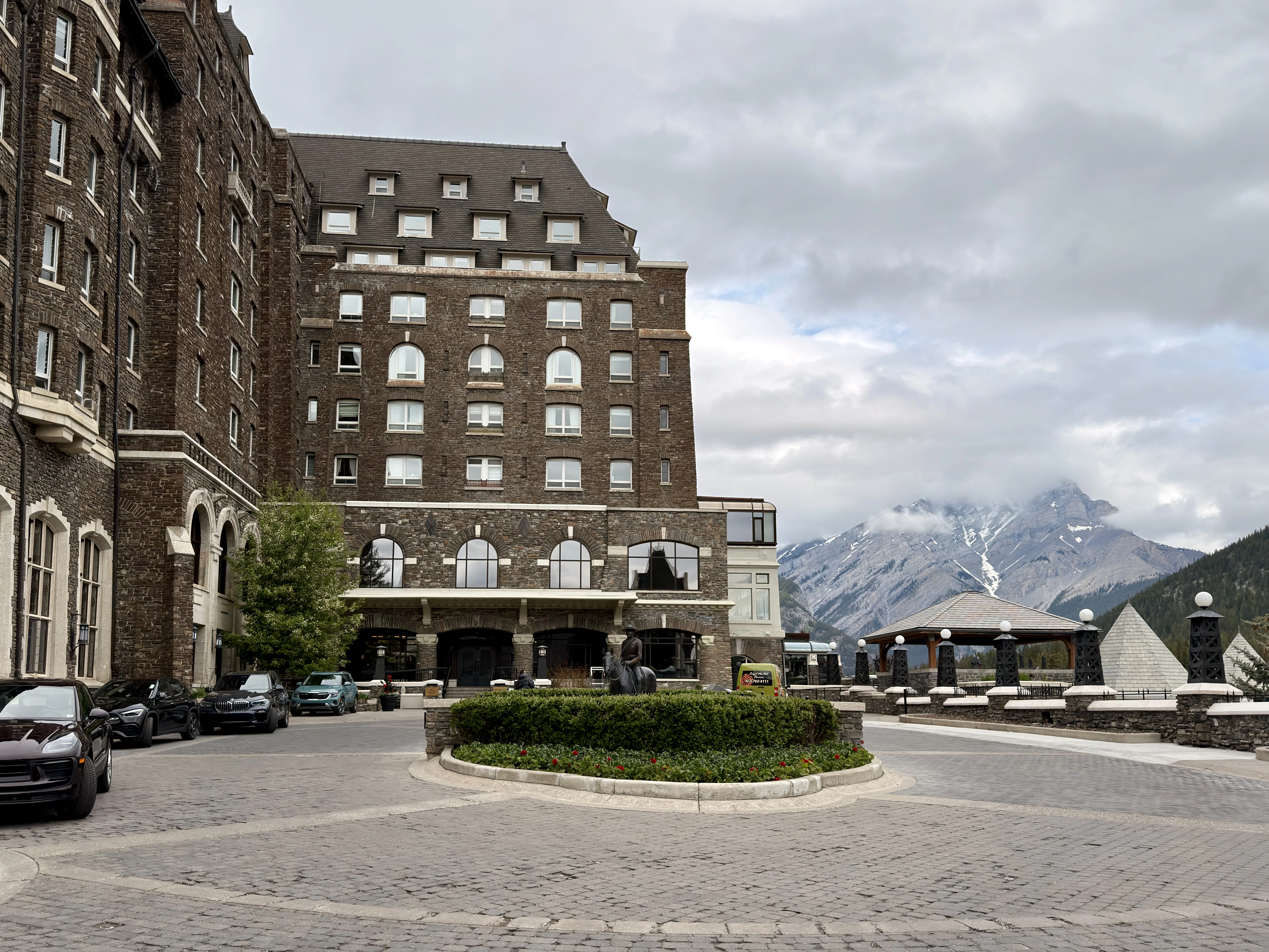 ���ɽ�Ѷ���������①�����䲻�ࡤ���Ѷ��ɳǱ� ����ͷ� Fairmont Gold Banff Springs