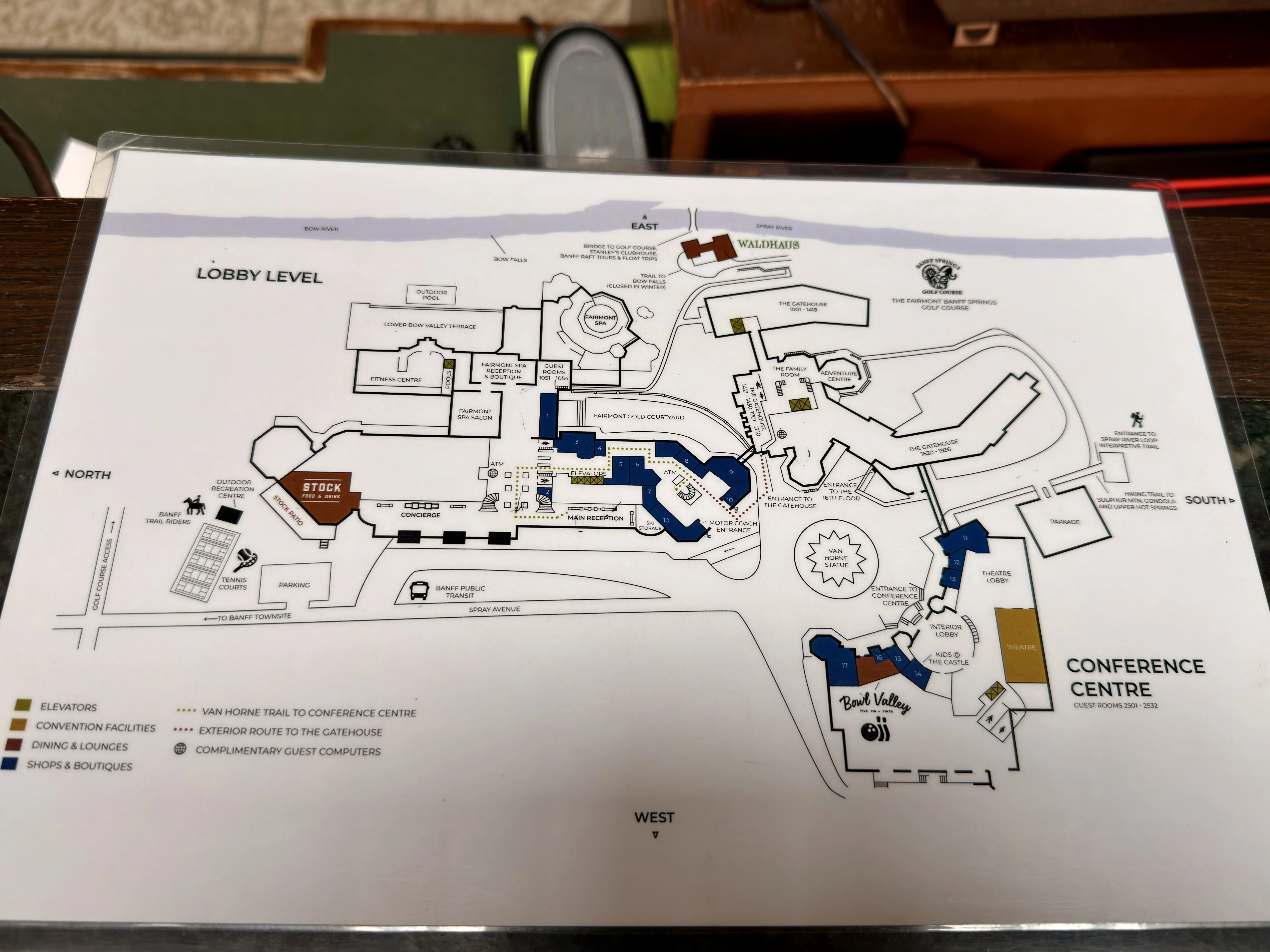 ���ɽ�Ѷ���������①�����䲻�ࡤ���Ѷ��ɳǱ� ����ͷ� Fairmont Gold Banff Springs
