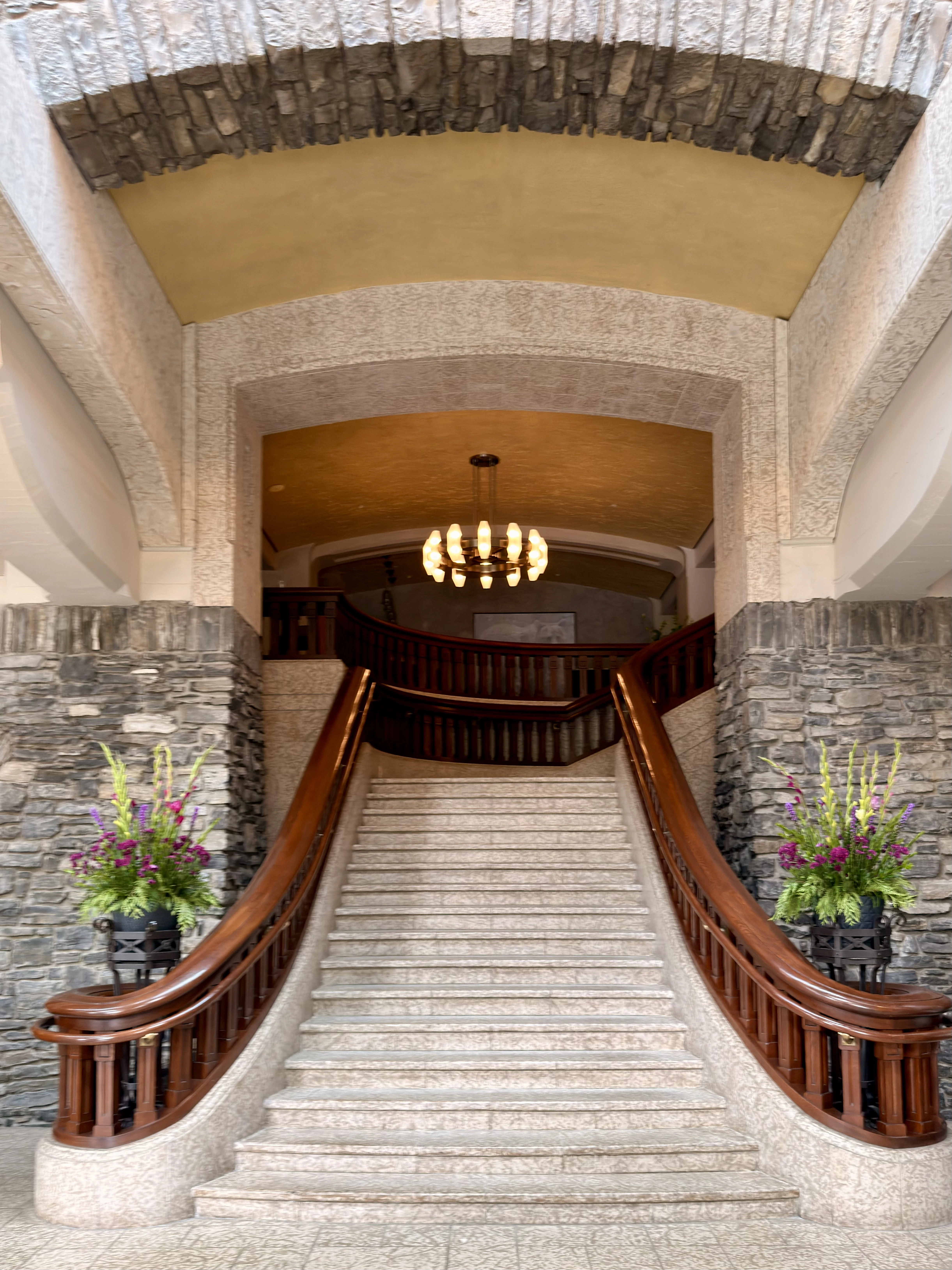 ���ɽ�Ѷ���������①�����䲻�ࡤ���Ѷ��ɳǱ� ����ͷ� Fairmont Gold Banff Springs