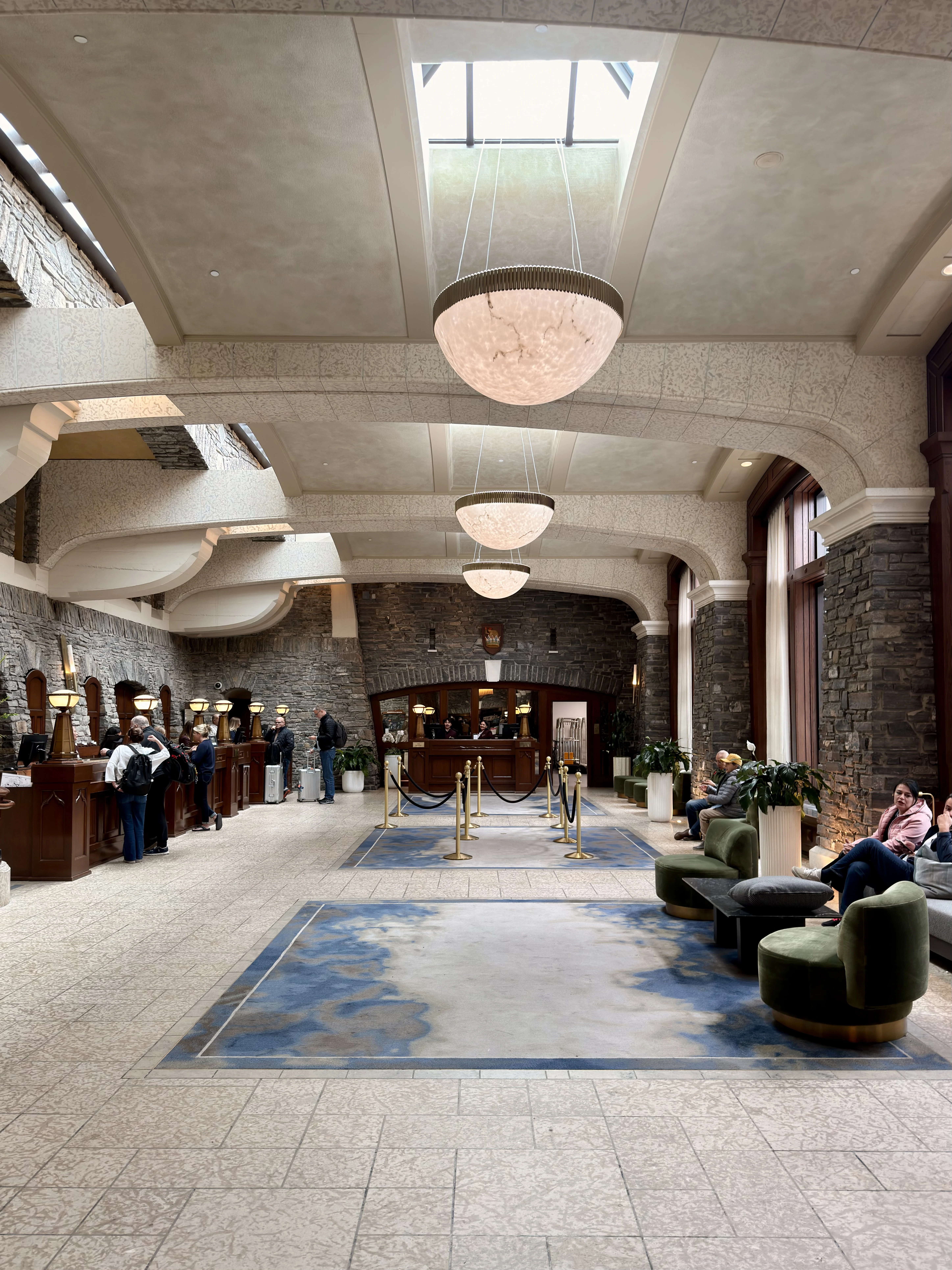 ���ɽ�Ѷ���������①�����䲻�ࡤ���Ѷ��ɳǱ� ����ͷ� Fairmont Gold Banff Springs