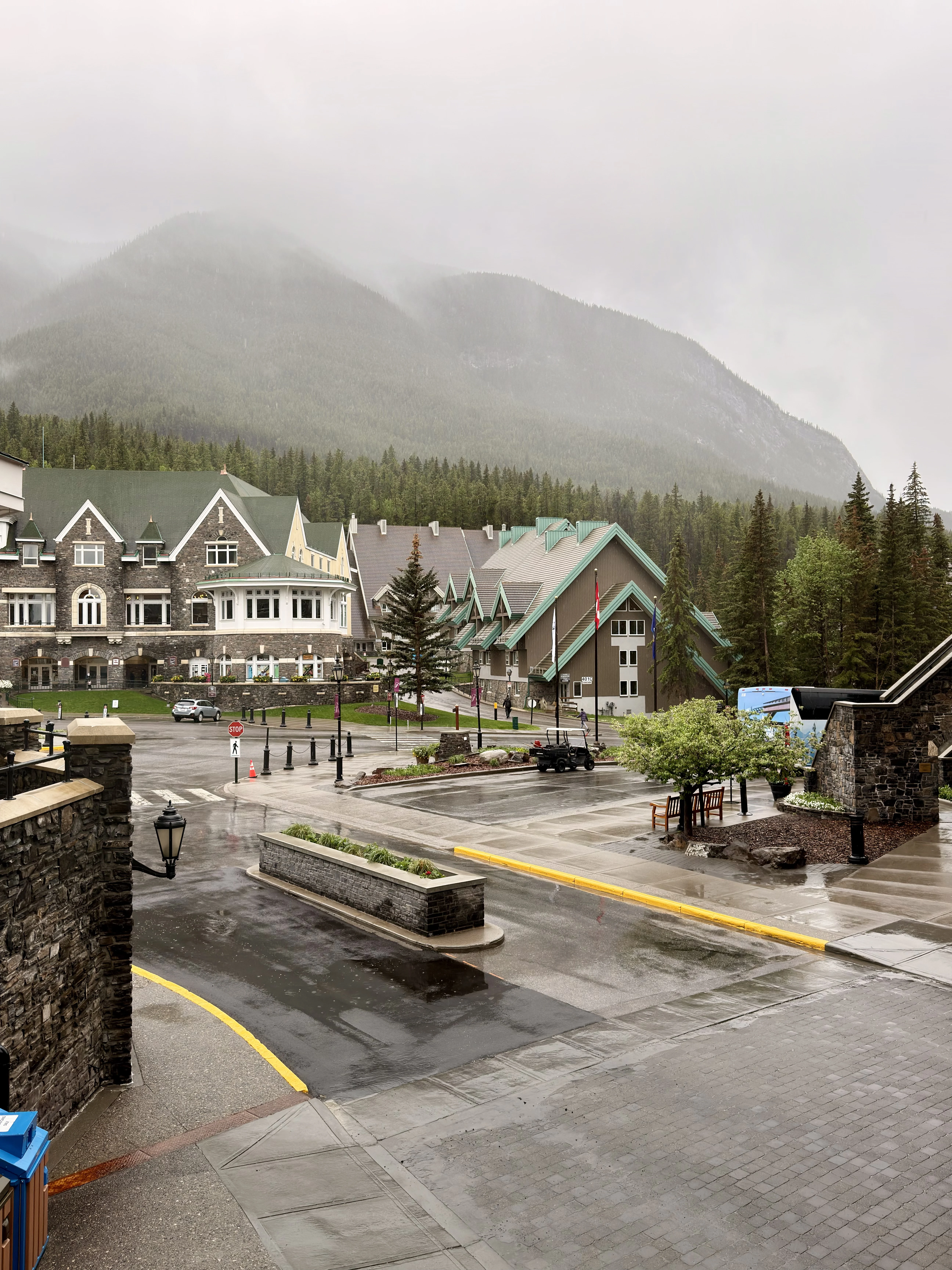 ���ɽ�Ѷ���������①�����䲻�ࡤ���Ѷ��ɳǱ� ����ͷ� Fairmont Gold Banff Springs